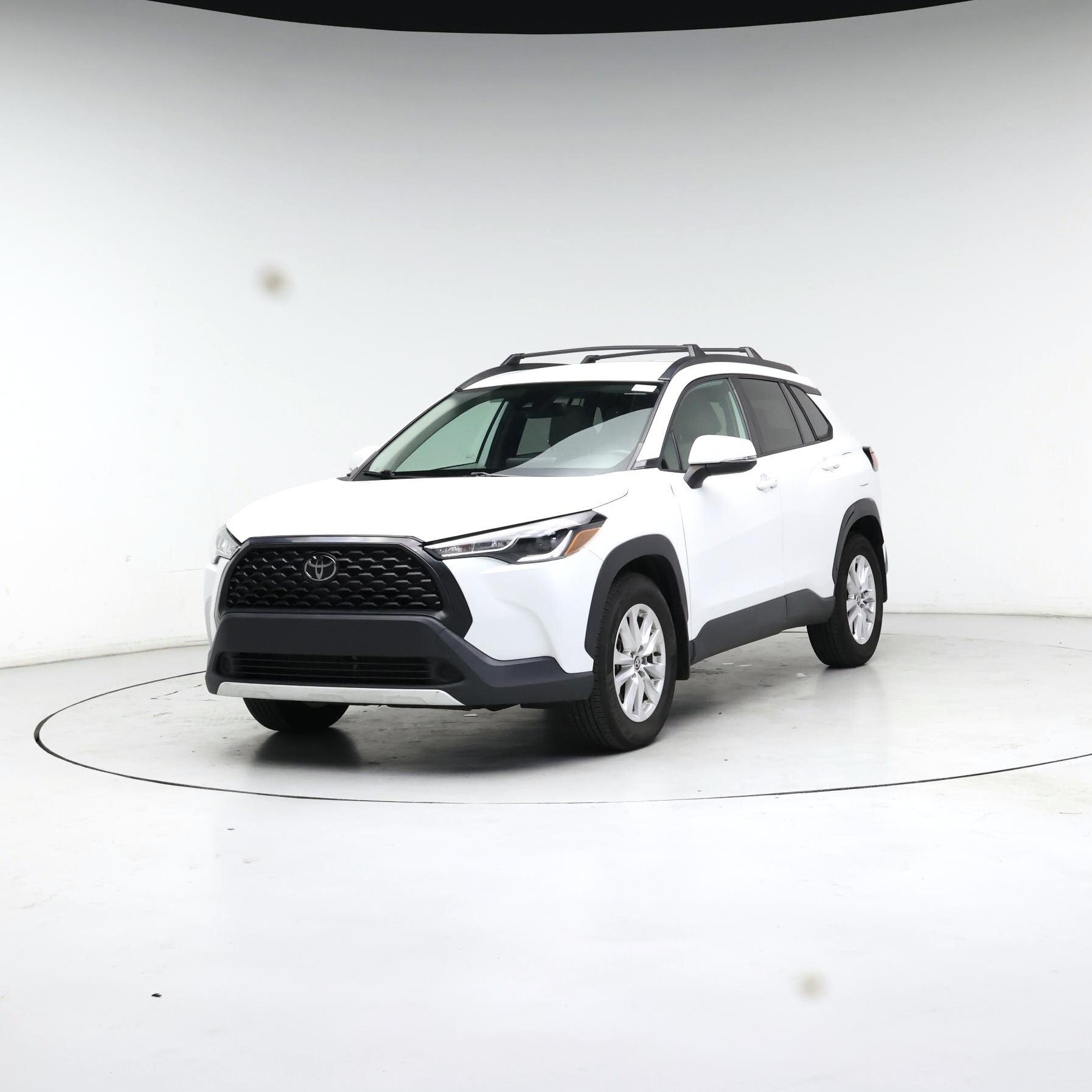 Thumbnail: 2022 Toyota Corolla Cross - 4