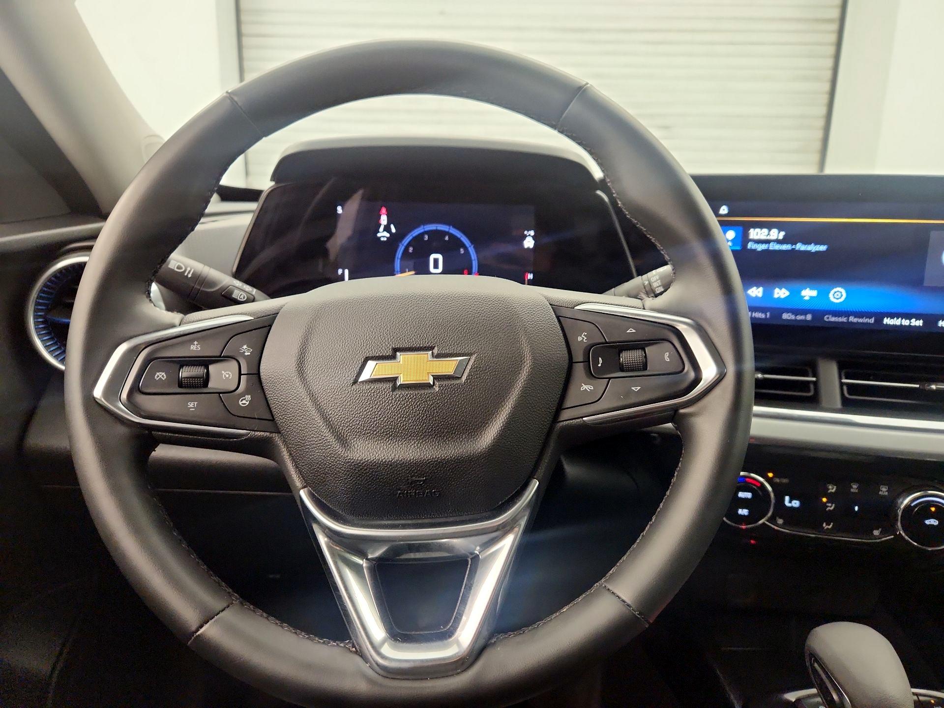 Thumbnail: 2025 Chevrolet Trax - 10