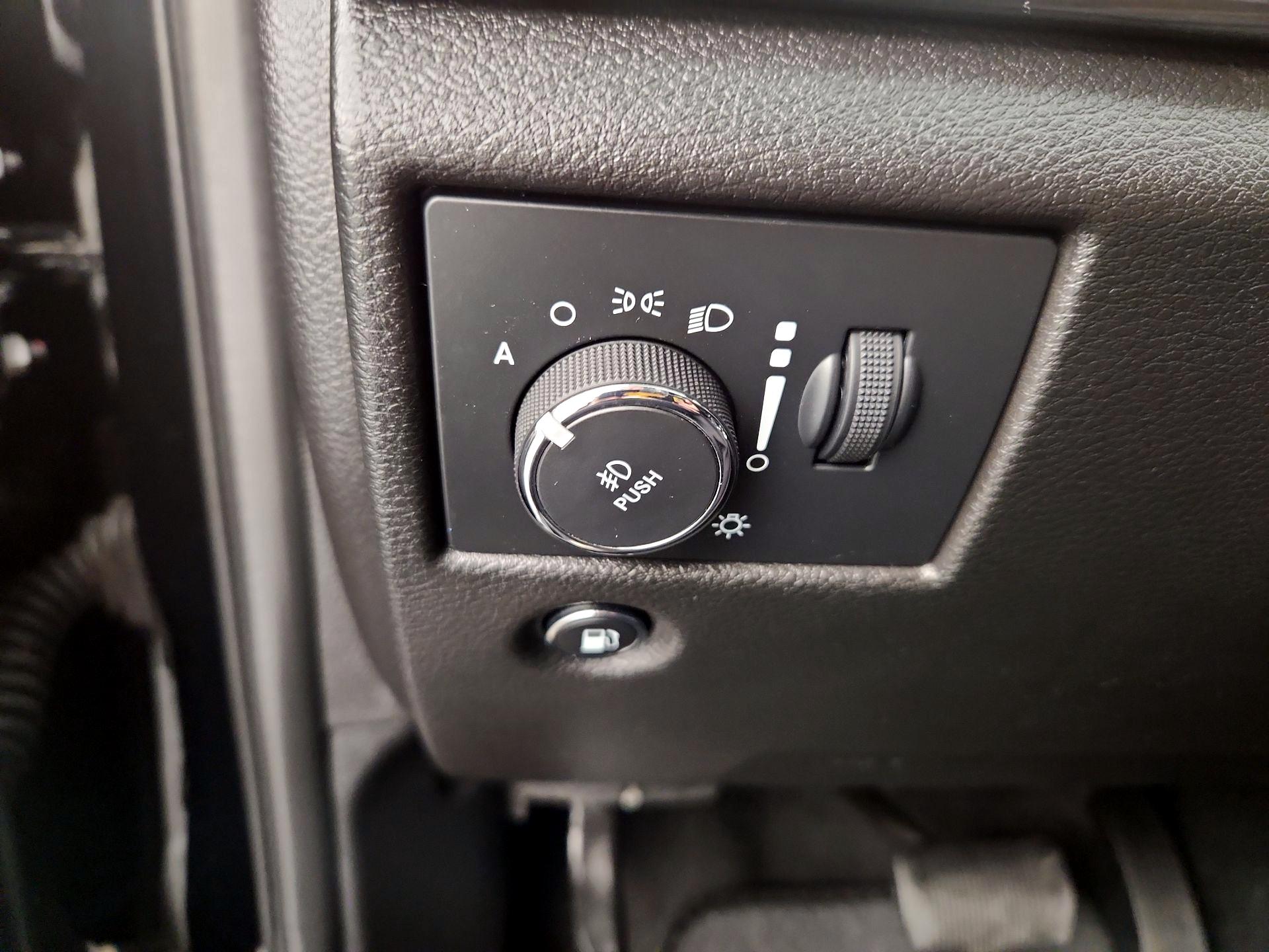 Thumbnail: 2022 Jeep Grand Cherokee - 13