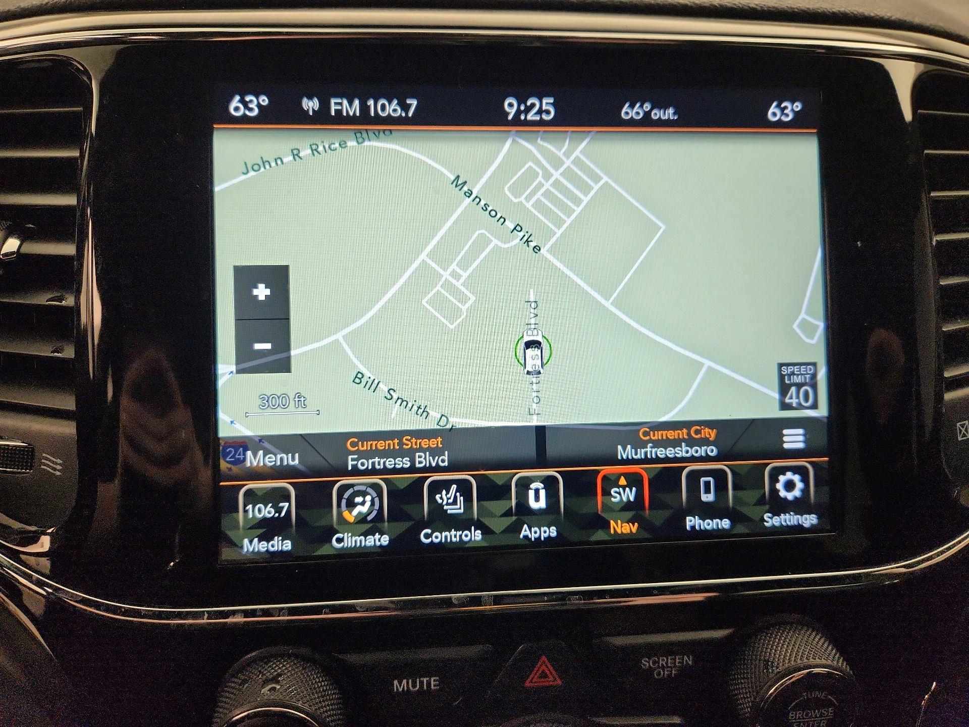 Thumbnail: 2022 Jeep Grand Cherokee - 14