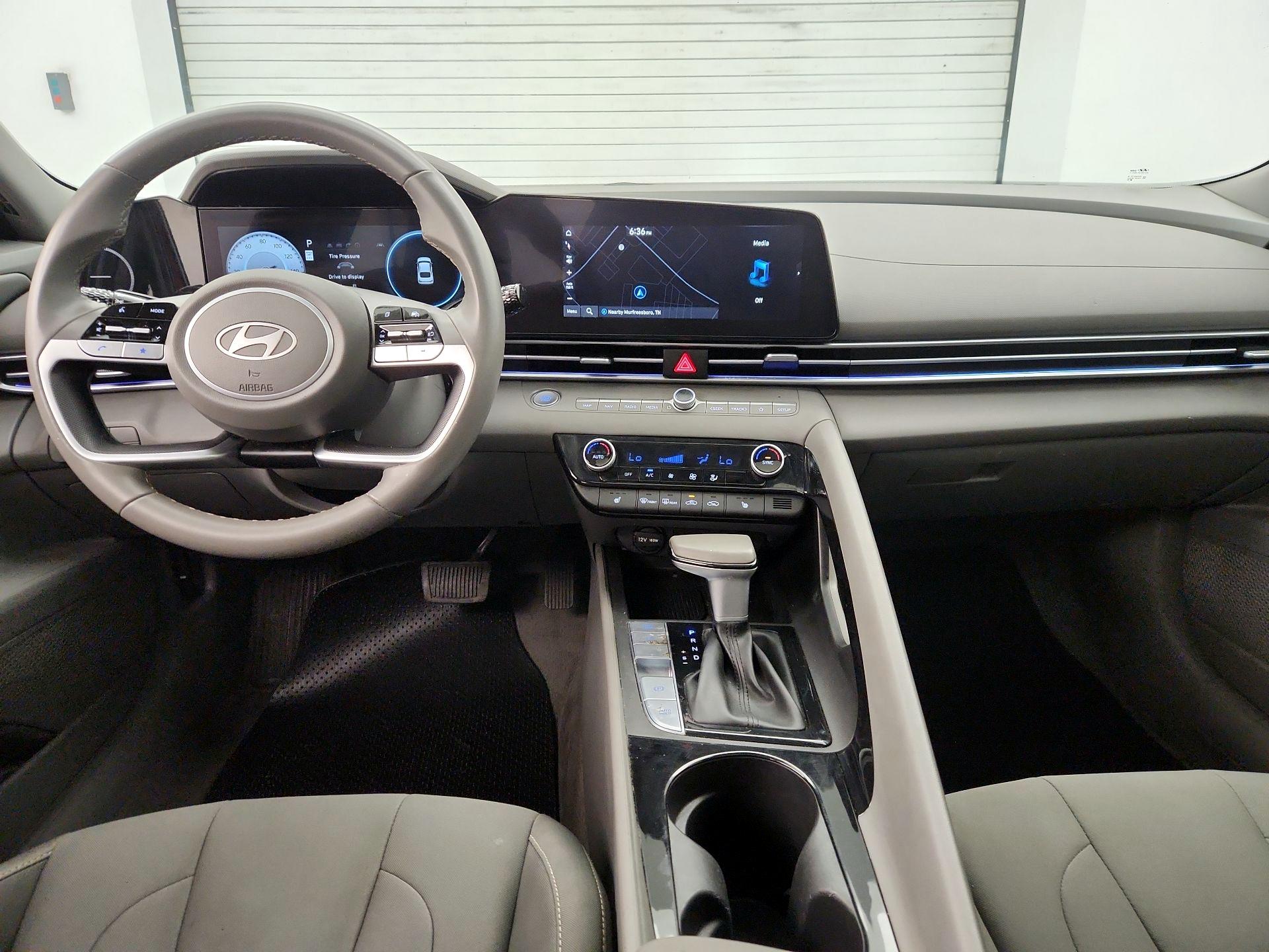 Thumbnail: 2024 Hyundai Elantra - 9