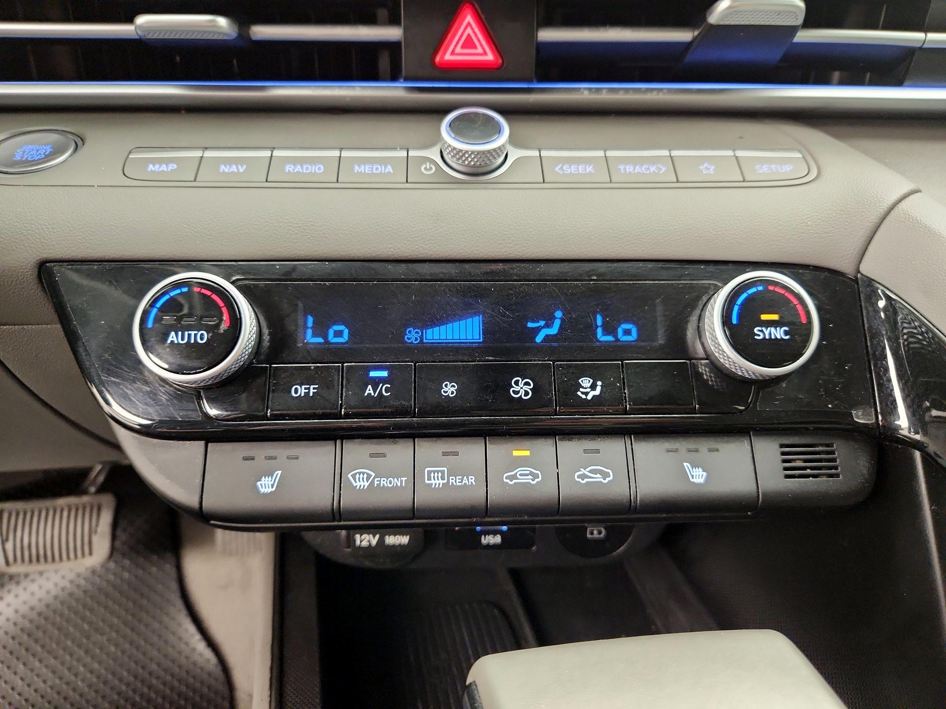 Thumbnail: 2024 Hyundai Elantra - 17
