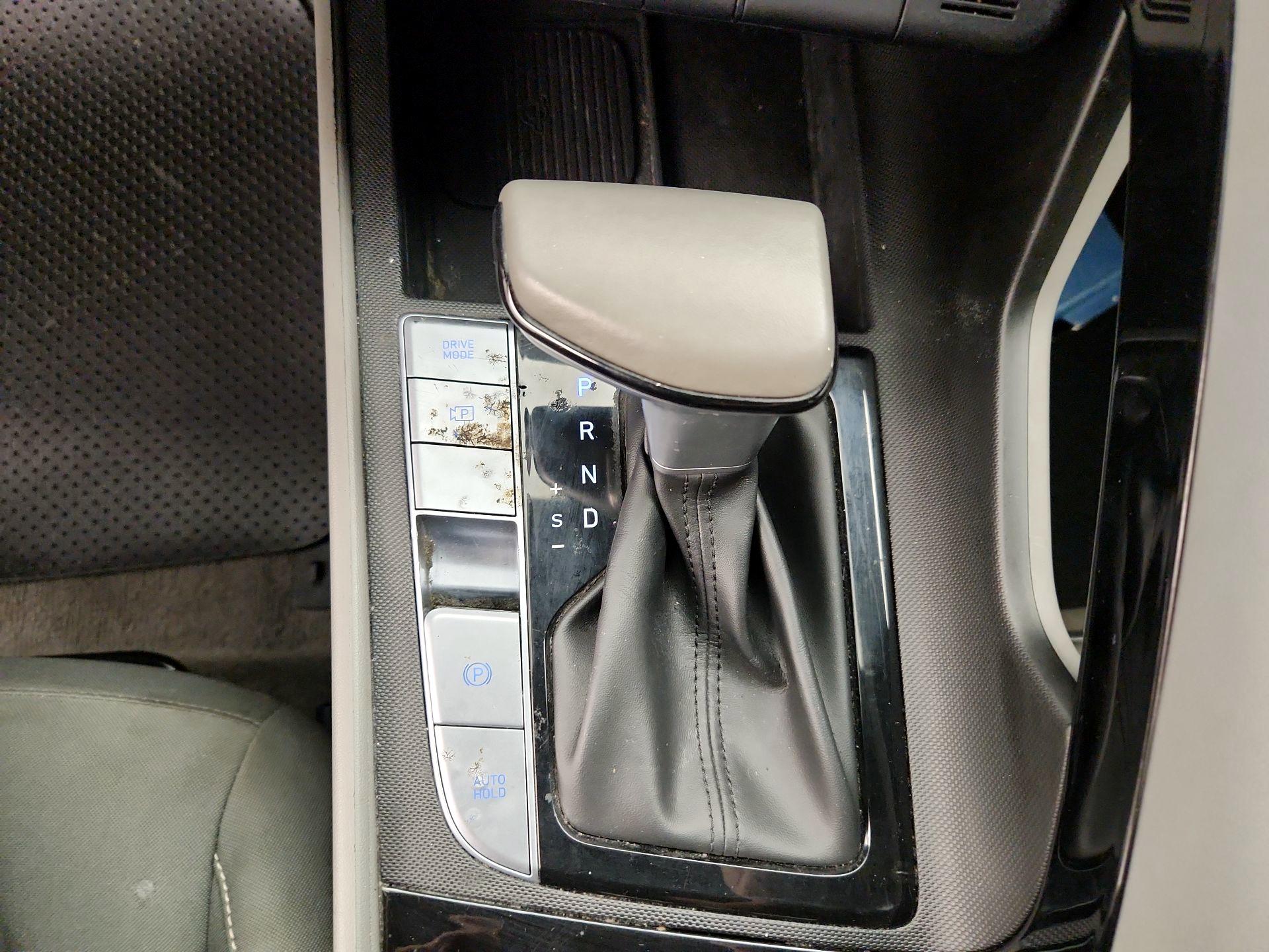Thumbnail: 2024 Hyundai Elantra - 18