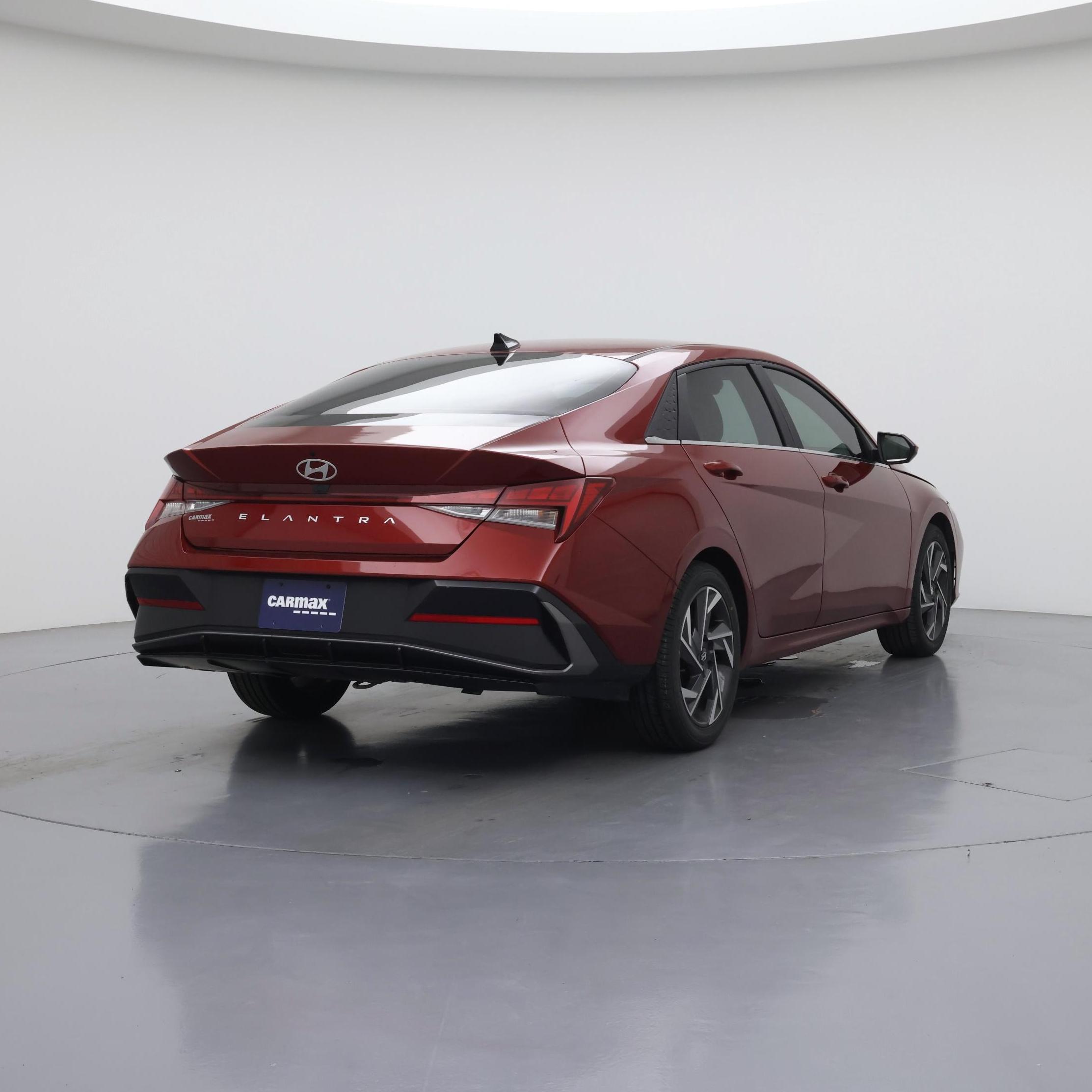 Thumbnail: 2024 Hyundai Elantra - 8