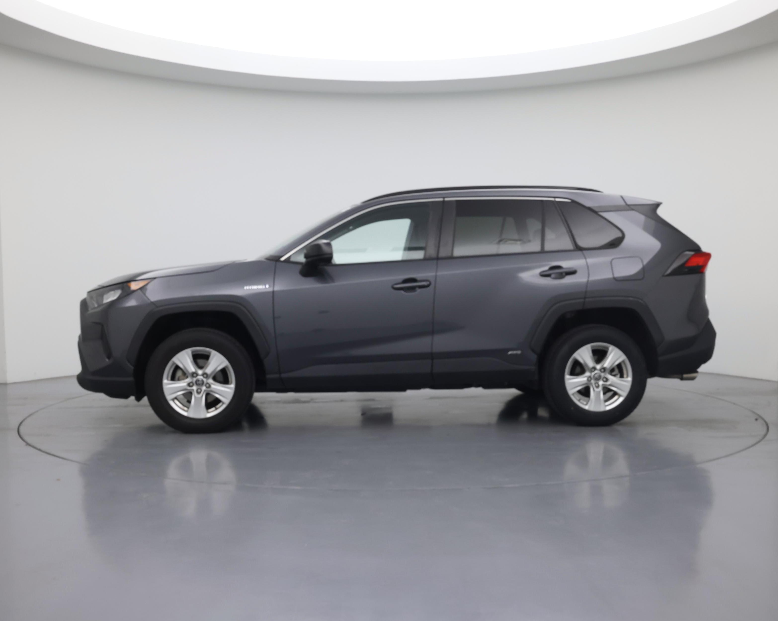 Thumbnail: 2021 Toyota RAV4 - 3
