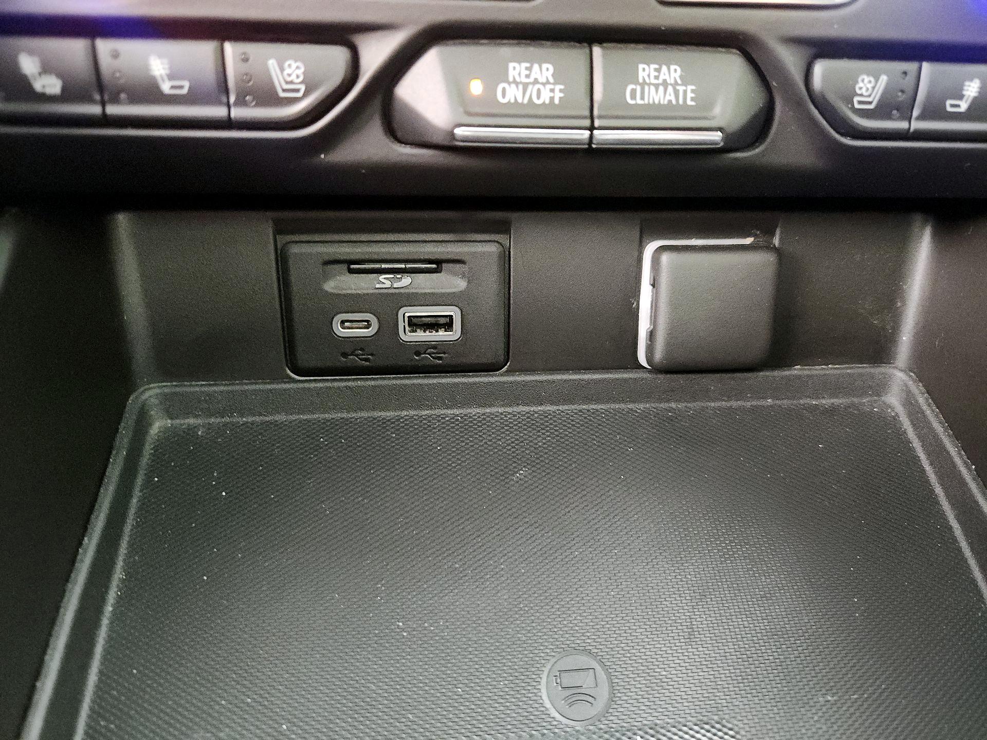 Thumbnail: 2021 GMC Yukon - 18