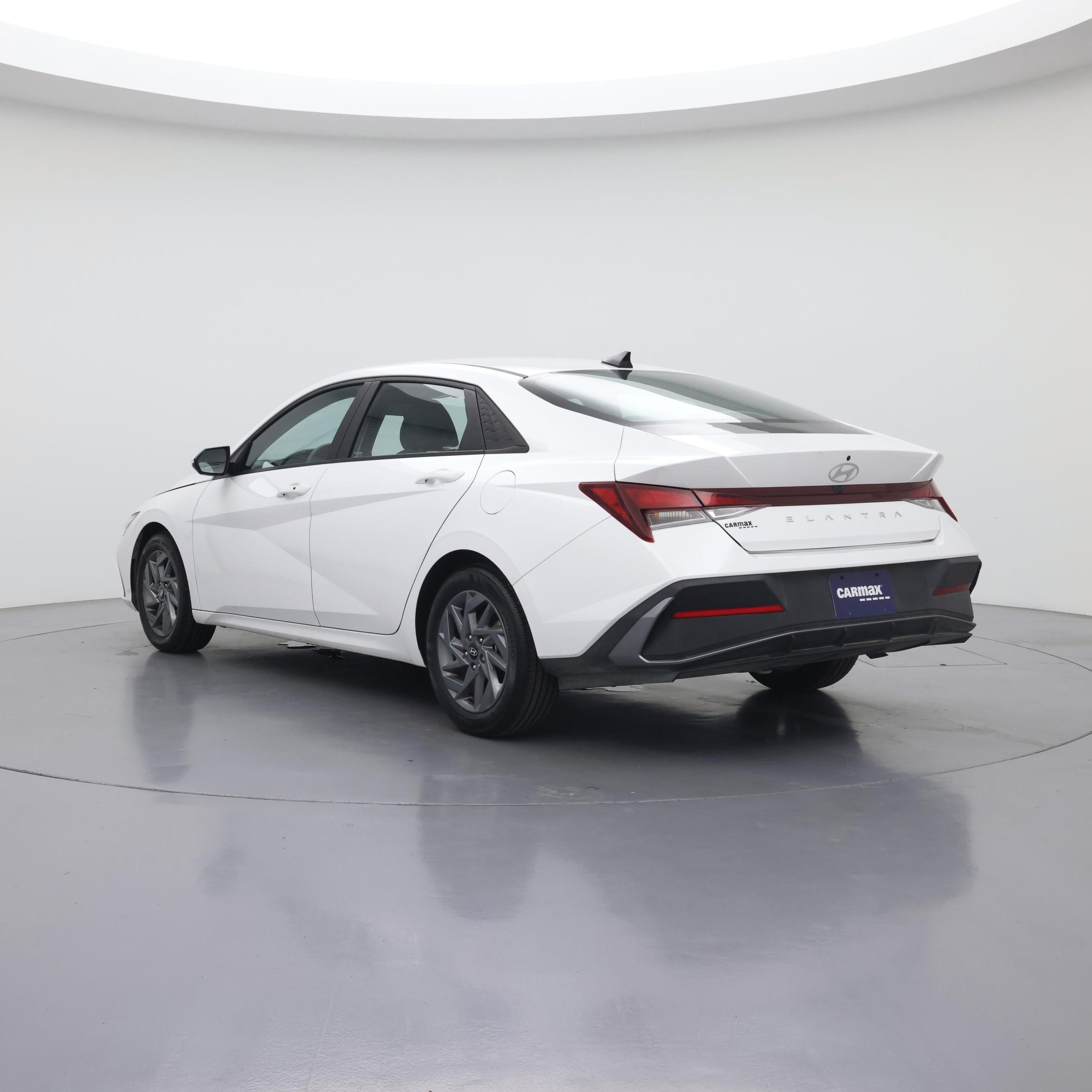 Thumbnail: 2024 Hyundai Elantra - 2