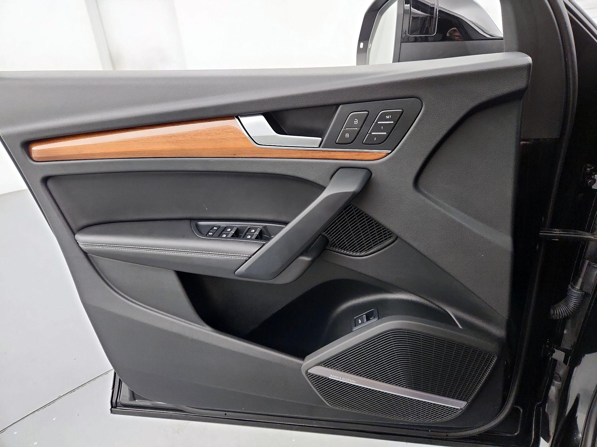 Thumbnail: 2023 Audi Q5 - 12