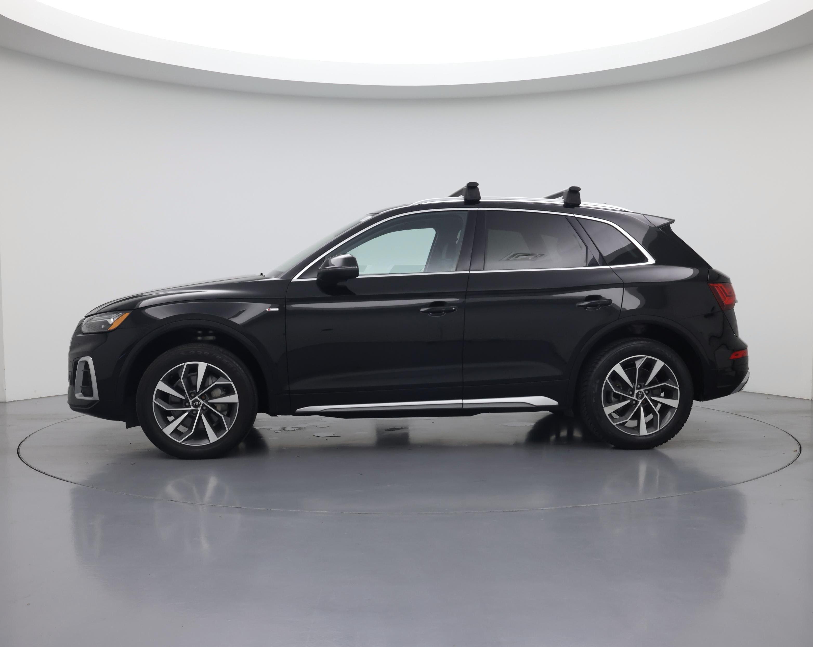 Thumbnail: 2023 Audi Q5 - 3
