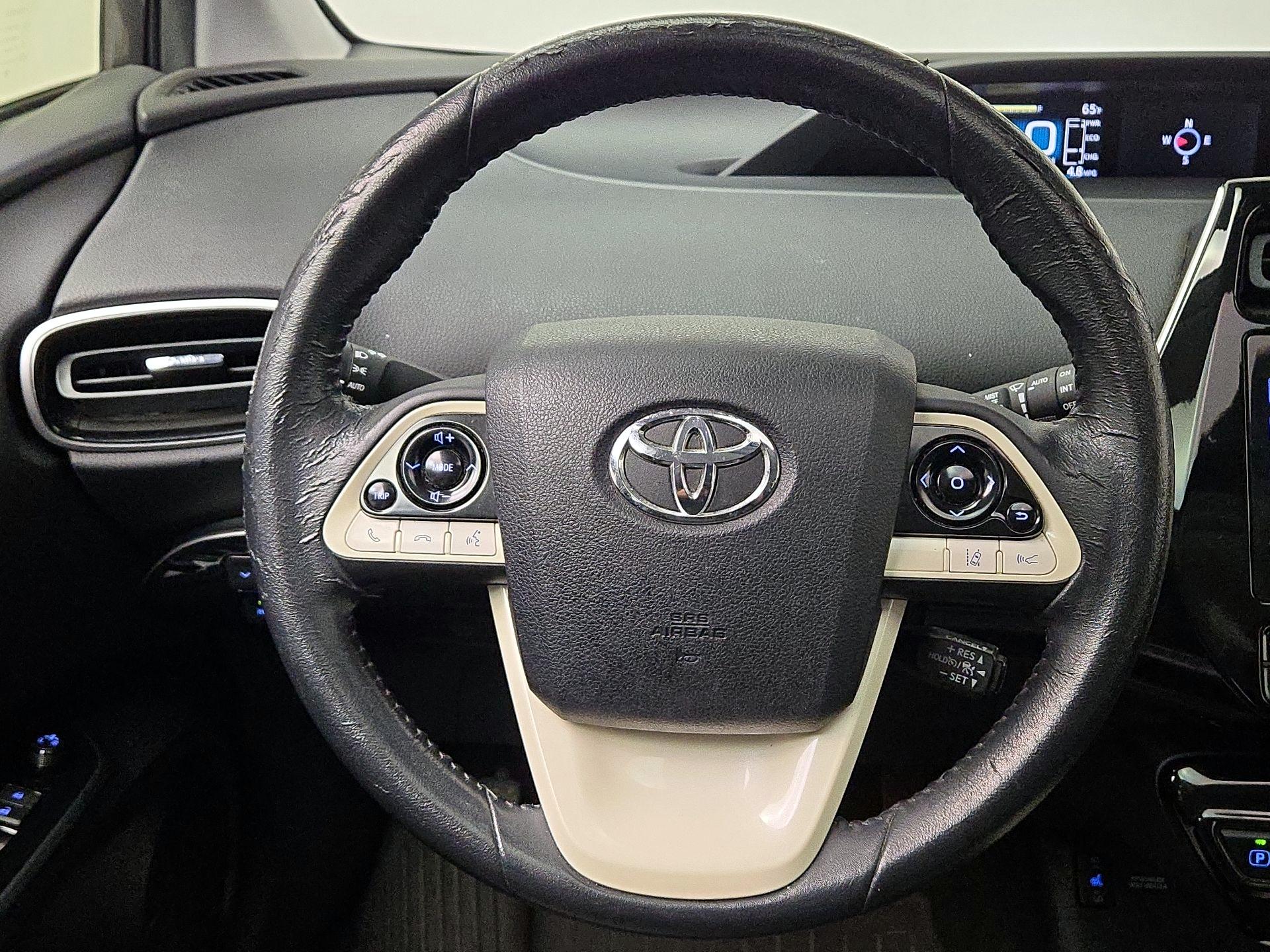 Thumbnail: 2016 Toyota Prius - 10