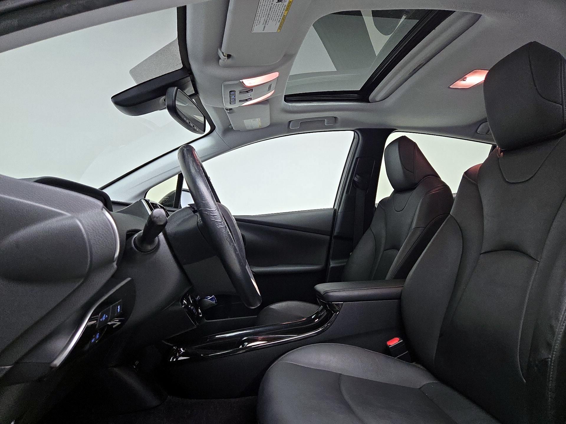 Thumbnail: 2016 Toyota Prius - 20