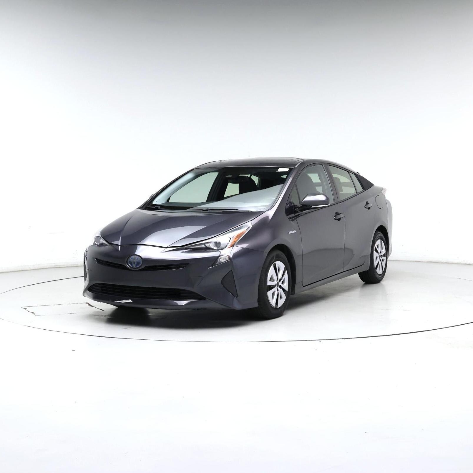 Thumbnail: 2016 Toyota Prius - 4