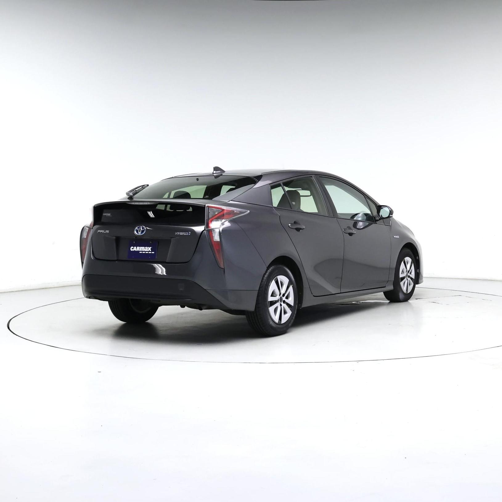 Thumbnail: 2016 Toyota Prius - 8