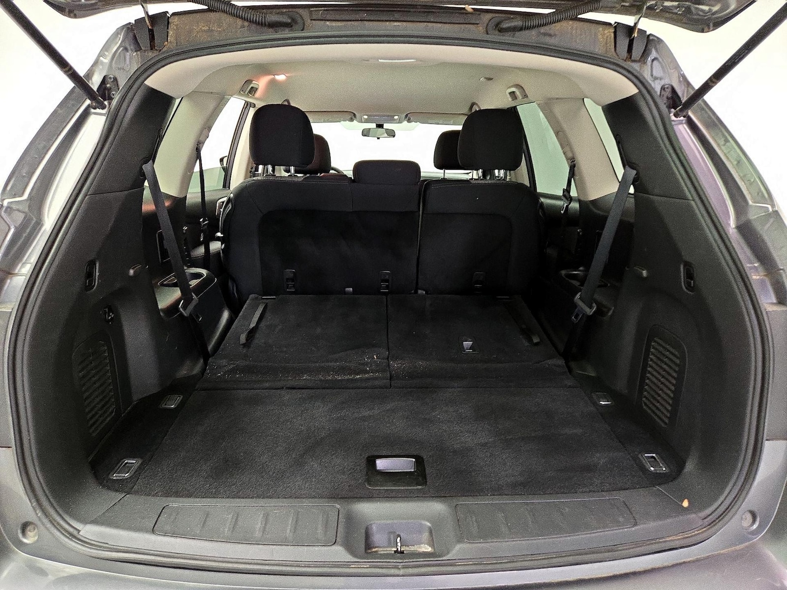 2017 Nissan Pathfinder S - Photo 23