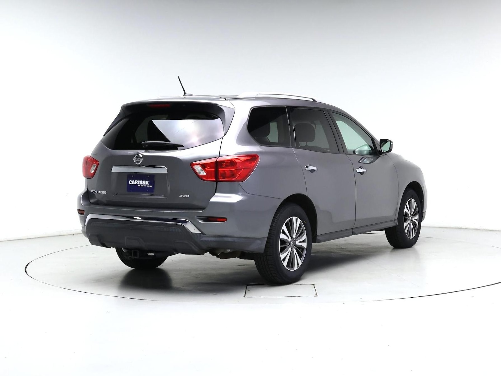 2017 Nissan Pathfinder S - Photo 9