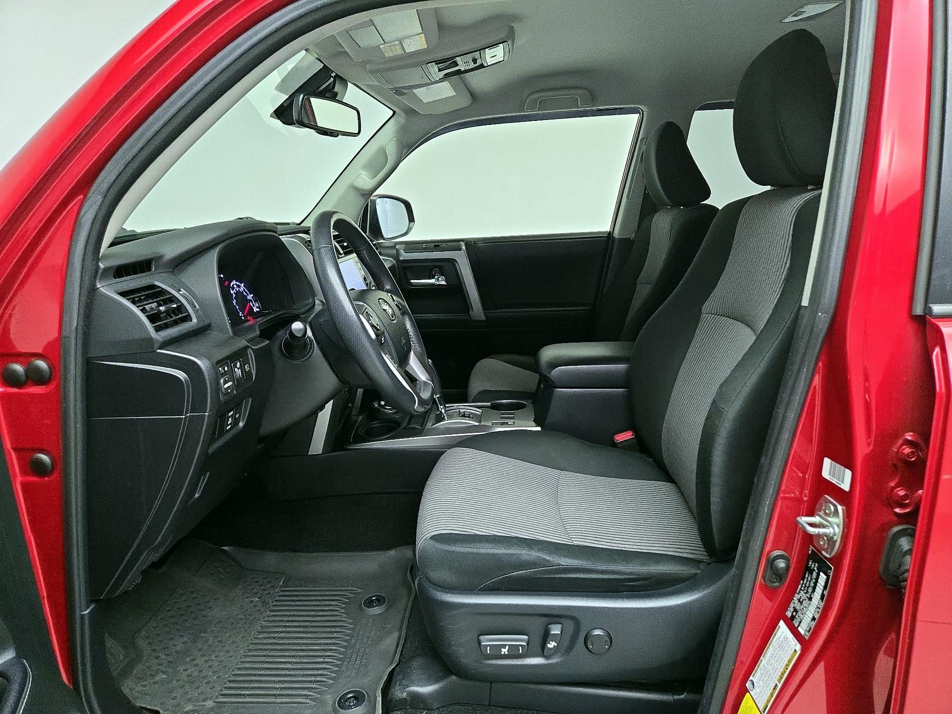 Thumbnail: 2022 Toyota 4Runner - 11