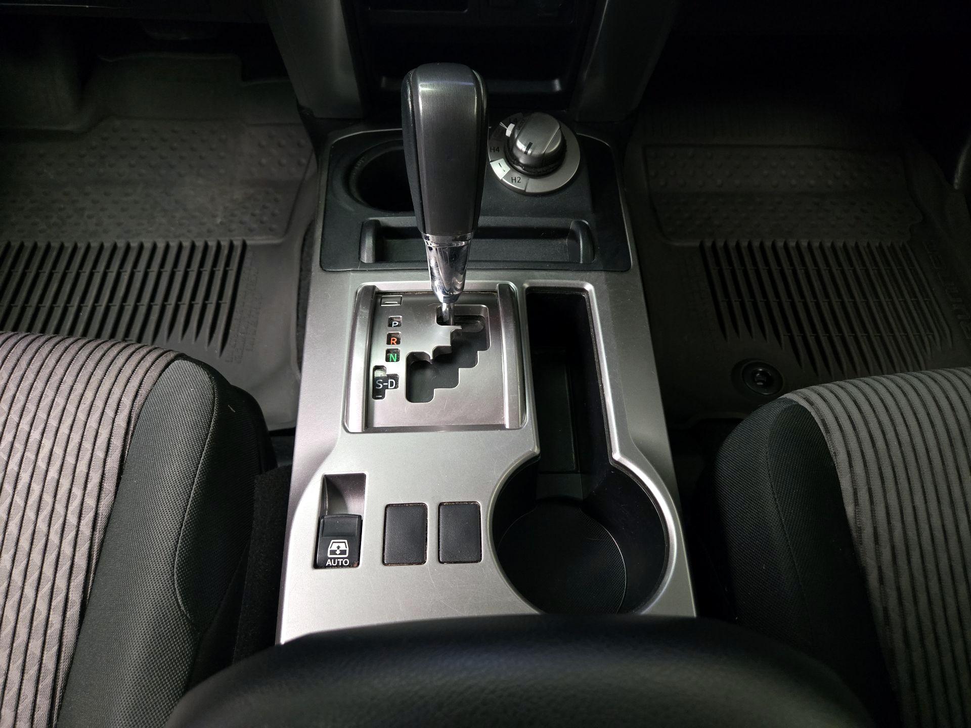 Thumbnail: 2022 Toyota 4Runner - 17