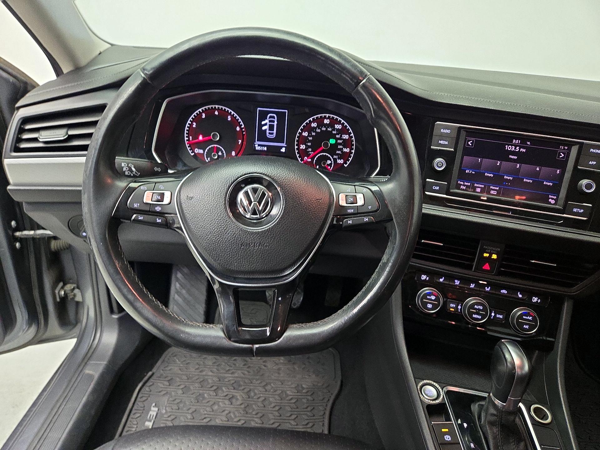 Thumbnail: 2019 Volkswagen Jetta - 10