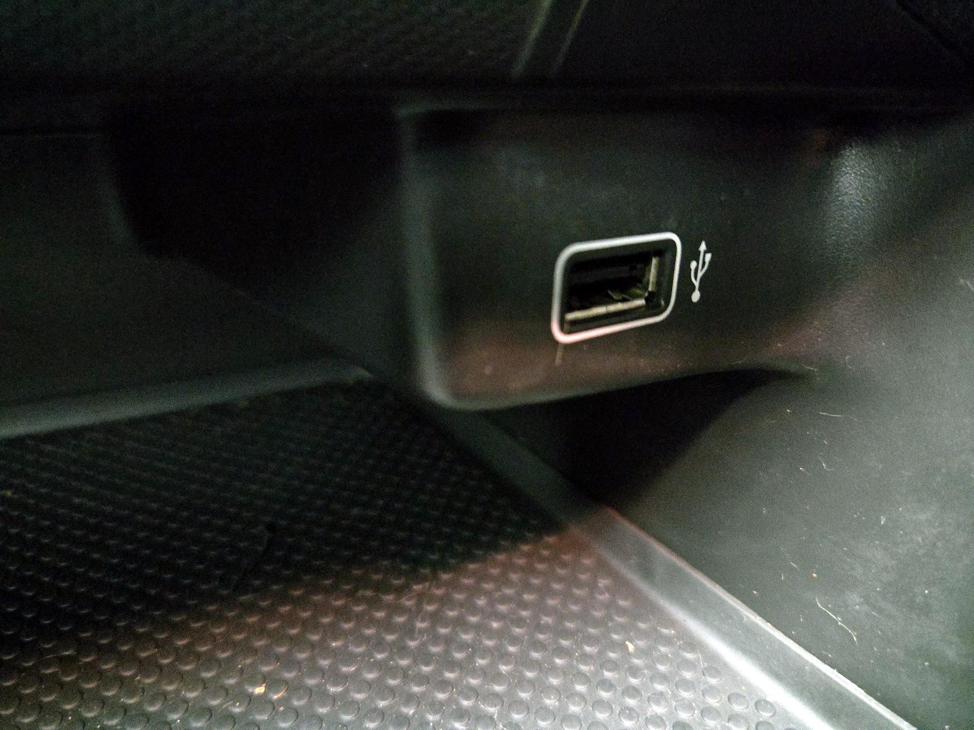 Thumbnail: 2019 Volkswagen Jetta - 18