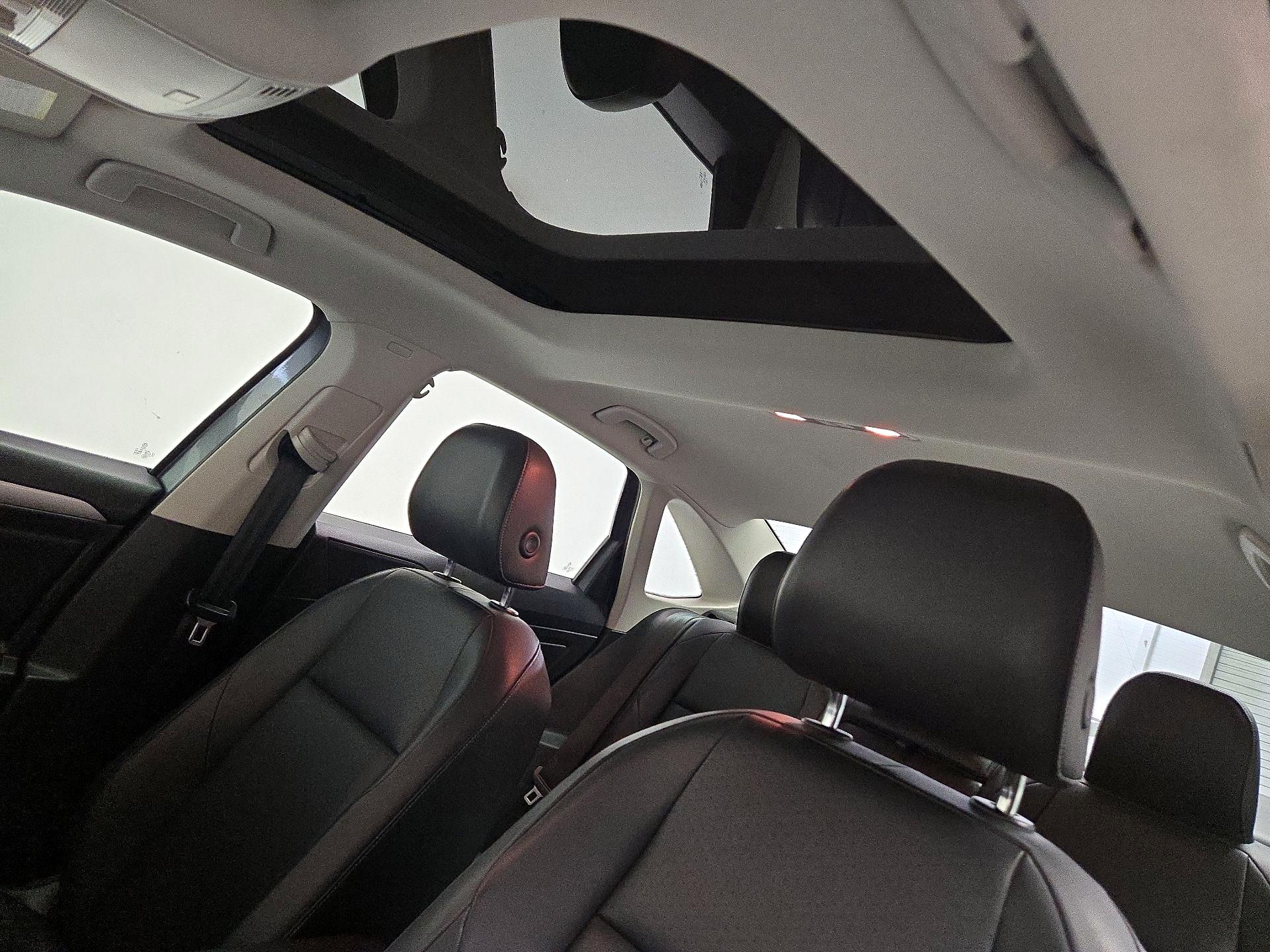 Thumbnail: 2019 Volkswagen Jetta - 19