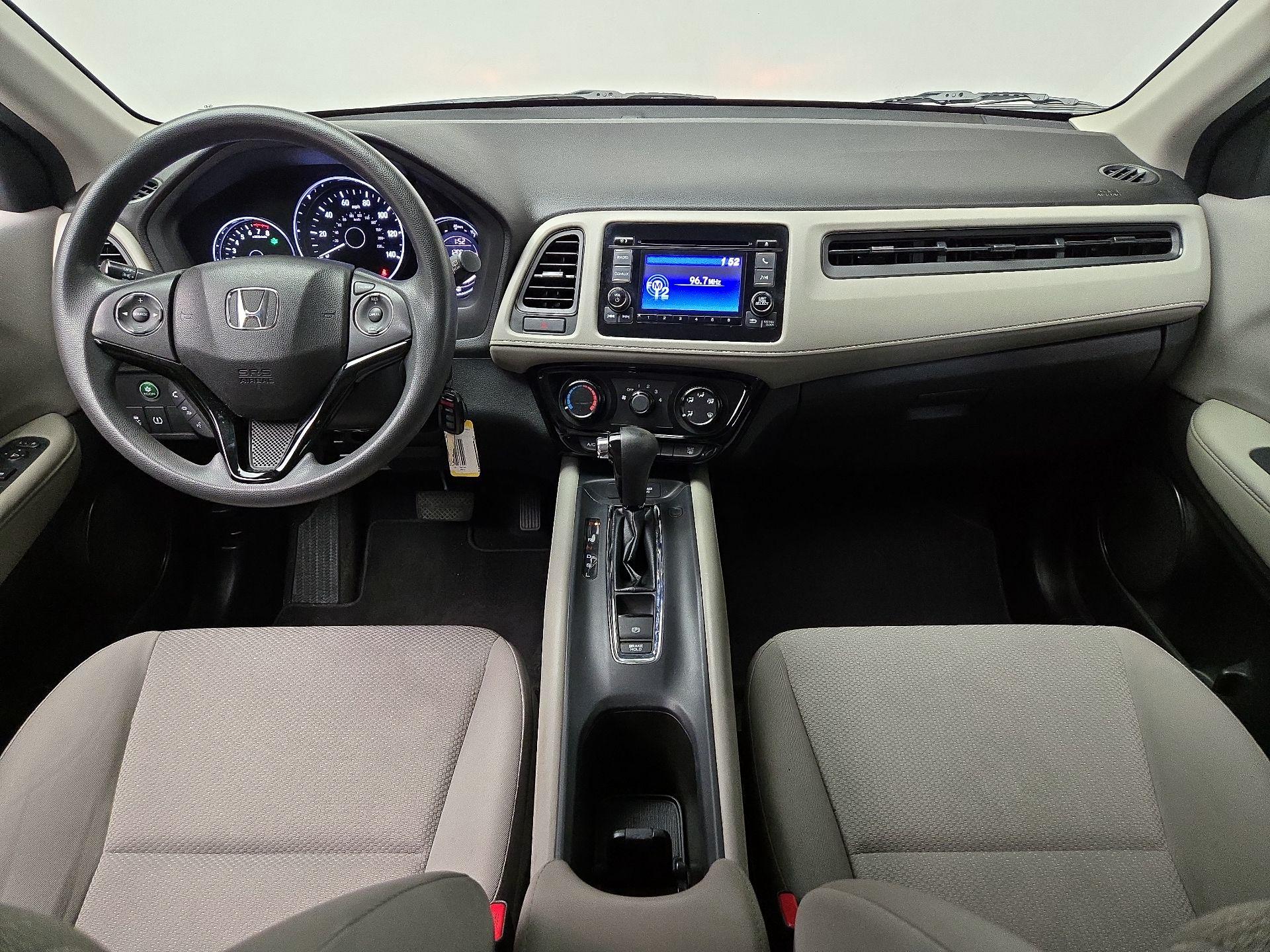Thumbnail: 2016 Honda HR-V - 9