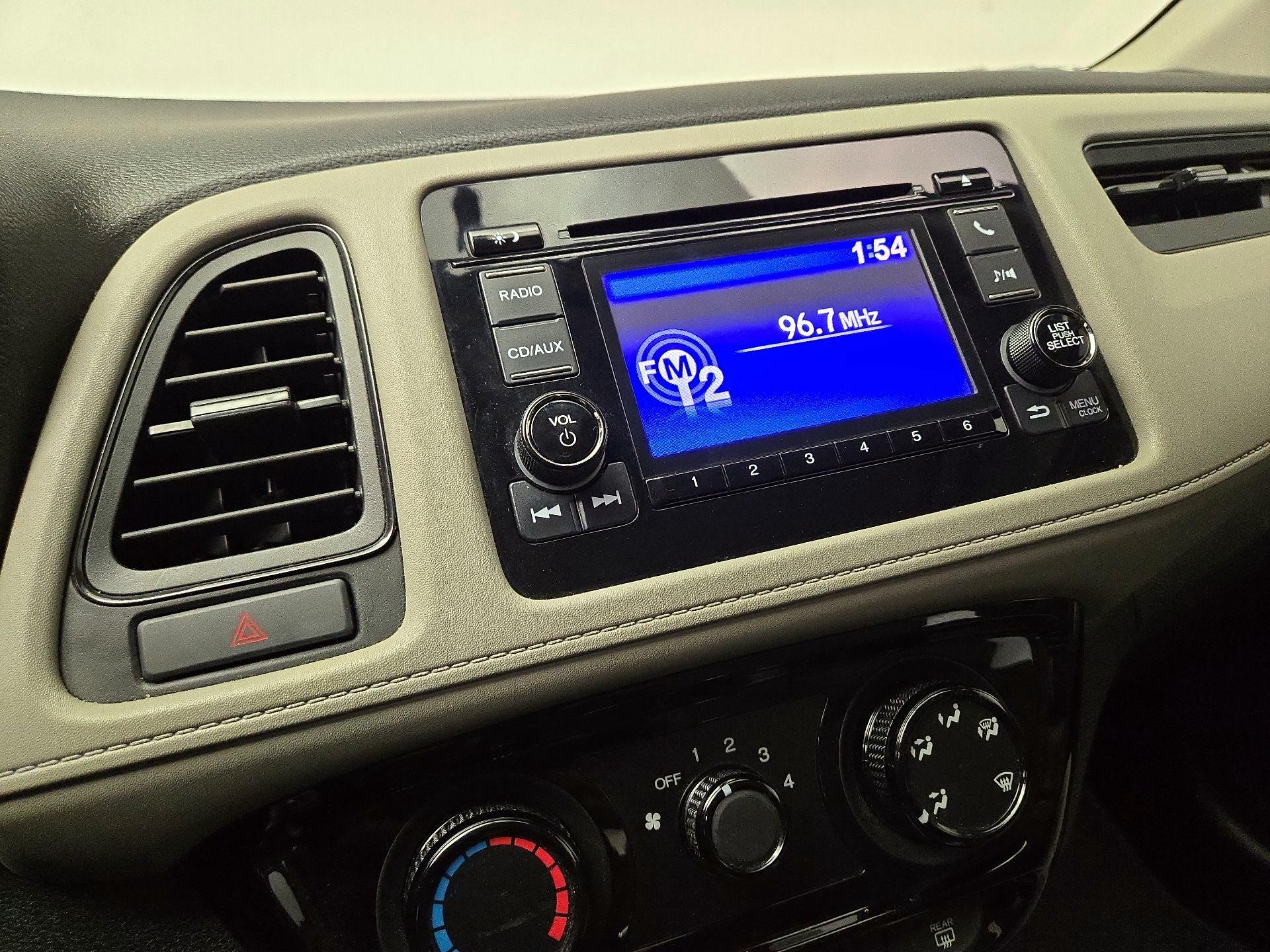 Thumbnail: 2016 Honda HR-V - 15