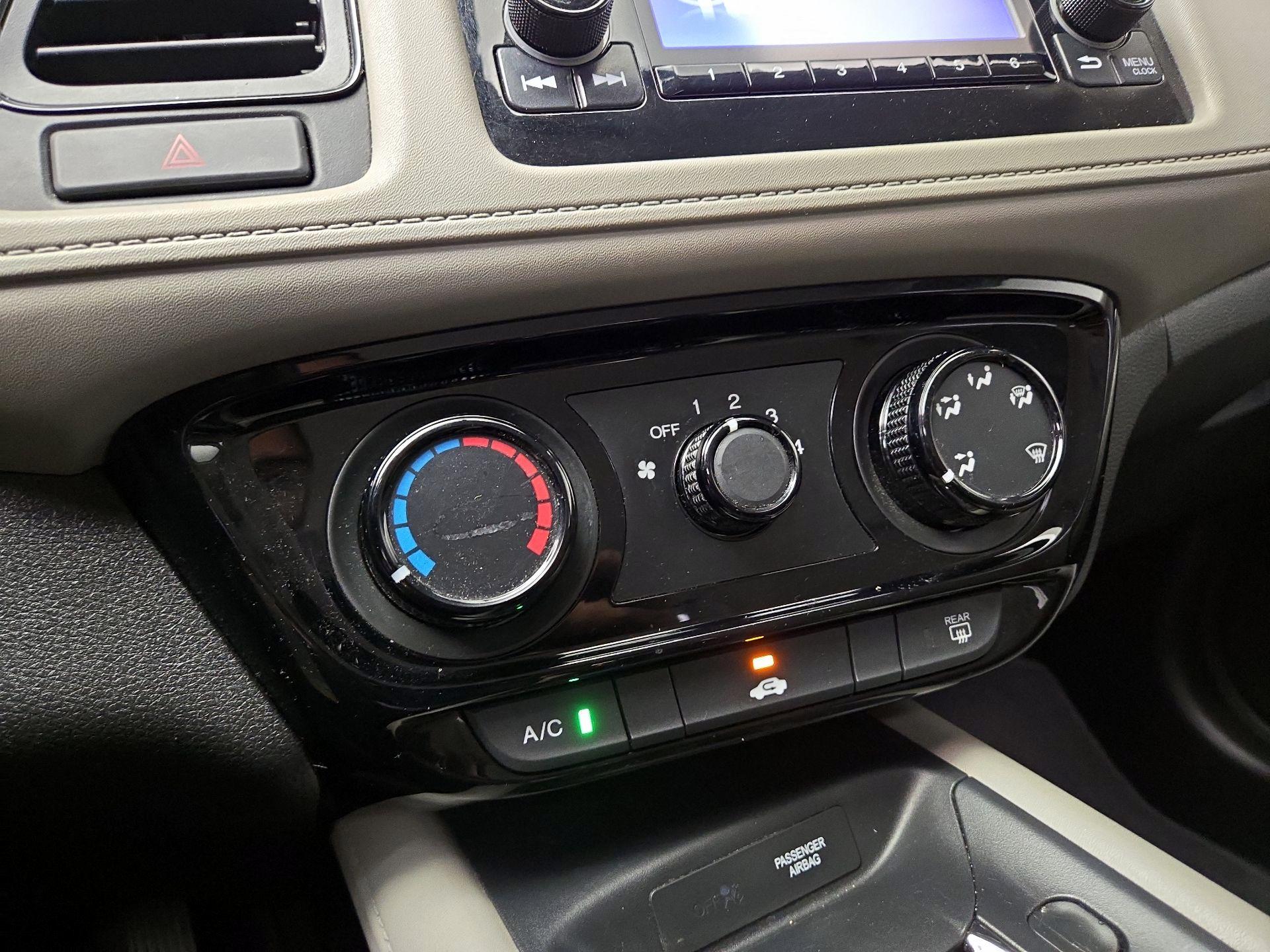 Thumbnail: 2016 Honda HR-V - 16