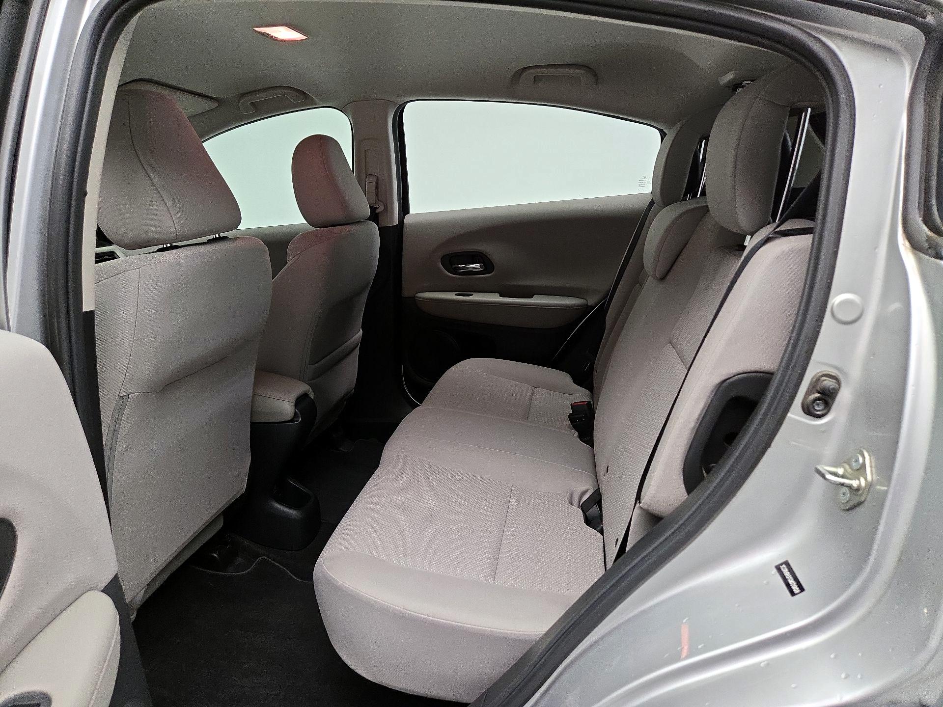 Thumbnail: 2016 Honda HR-V - 19