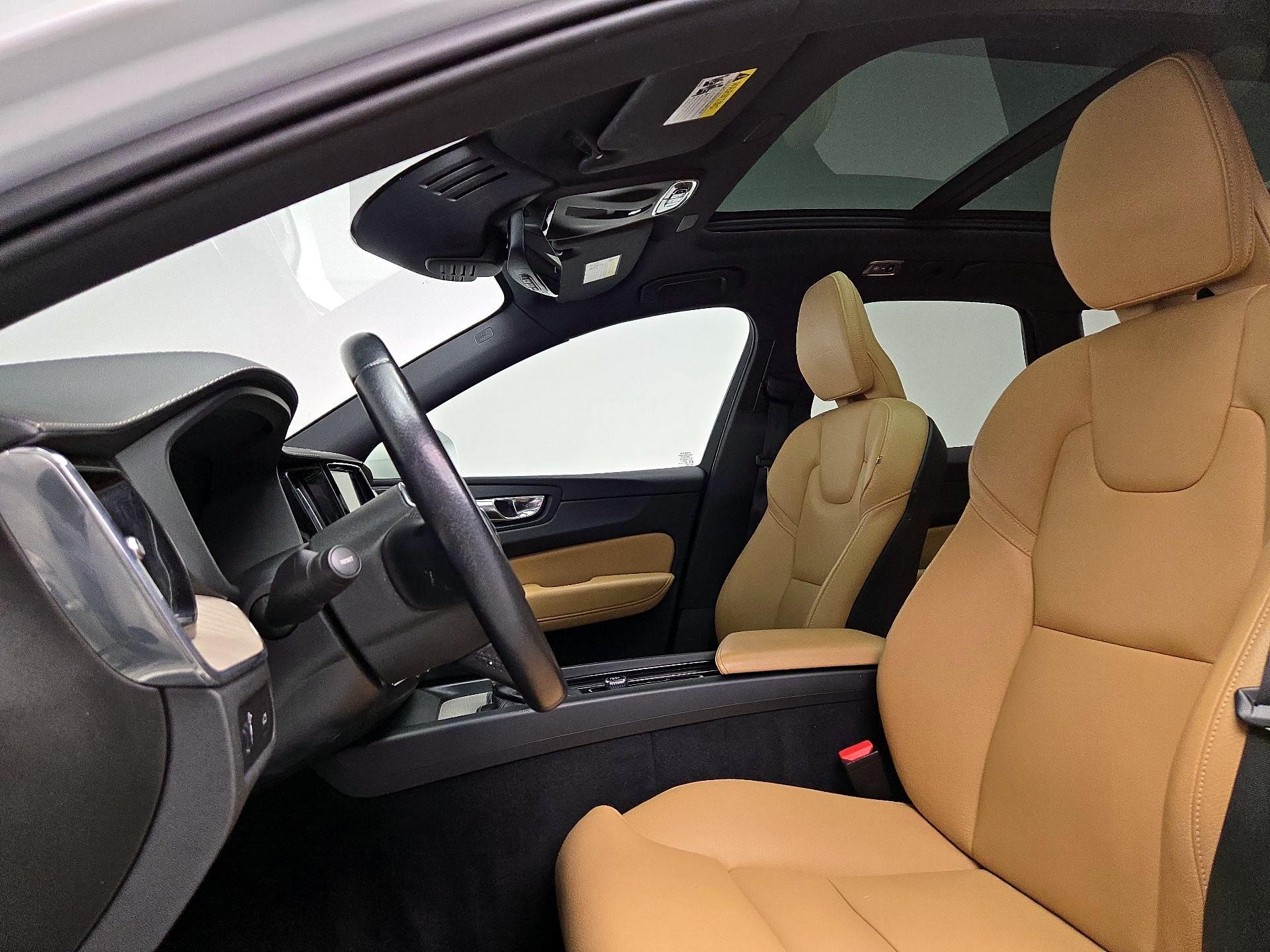 Thumbnail: 2020 Volvo XC60 - 20