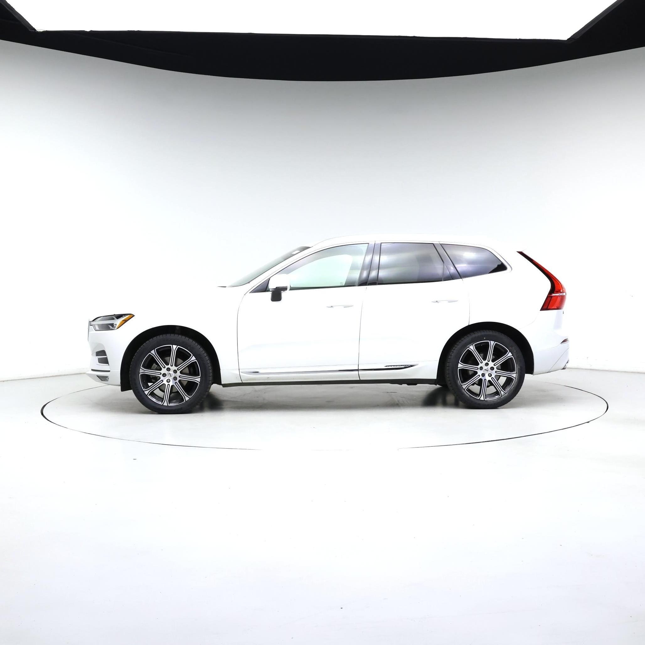 Thumbnail: 2020 Volvo XC60 - 3