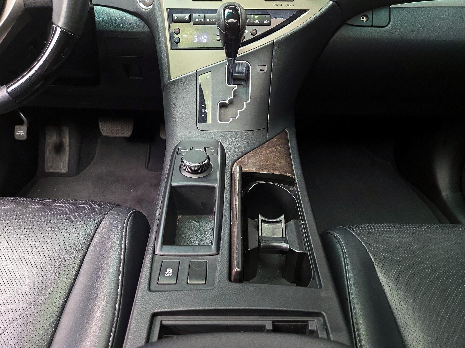 Thumbnail: 2015 Lexus RX - 17