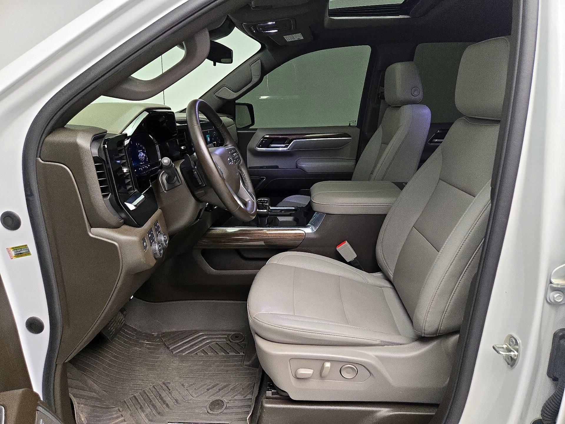 Thumbnail: 2024 Chevrolet Silverado 1500 - 11