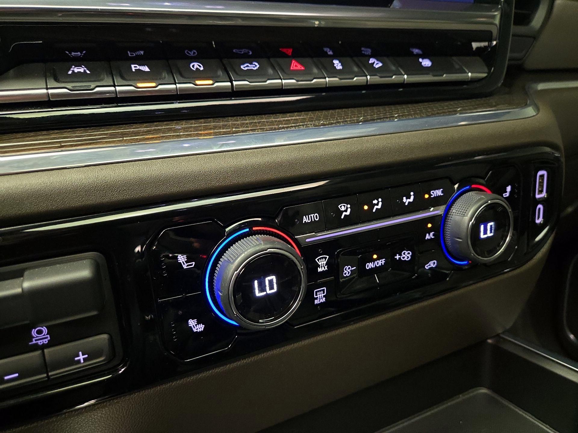 Thumbnail: 2024 Chevrolet Silverado 1500 - 17