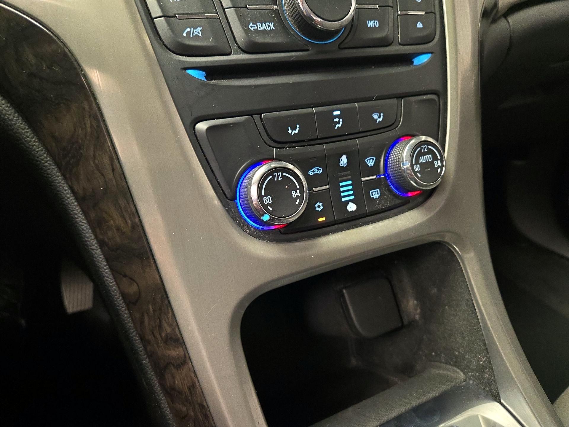 Thumbnail: 2016 Buick Verano - 15