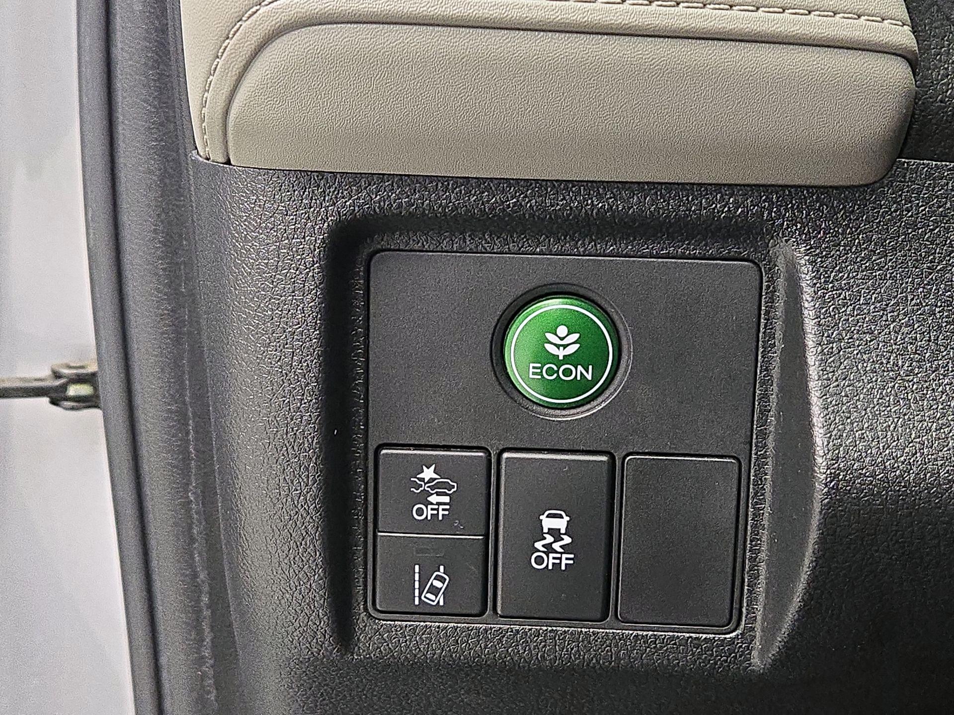 Thumbnail: 2019 Honda HR-V - 13