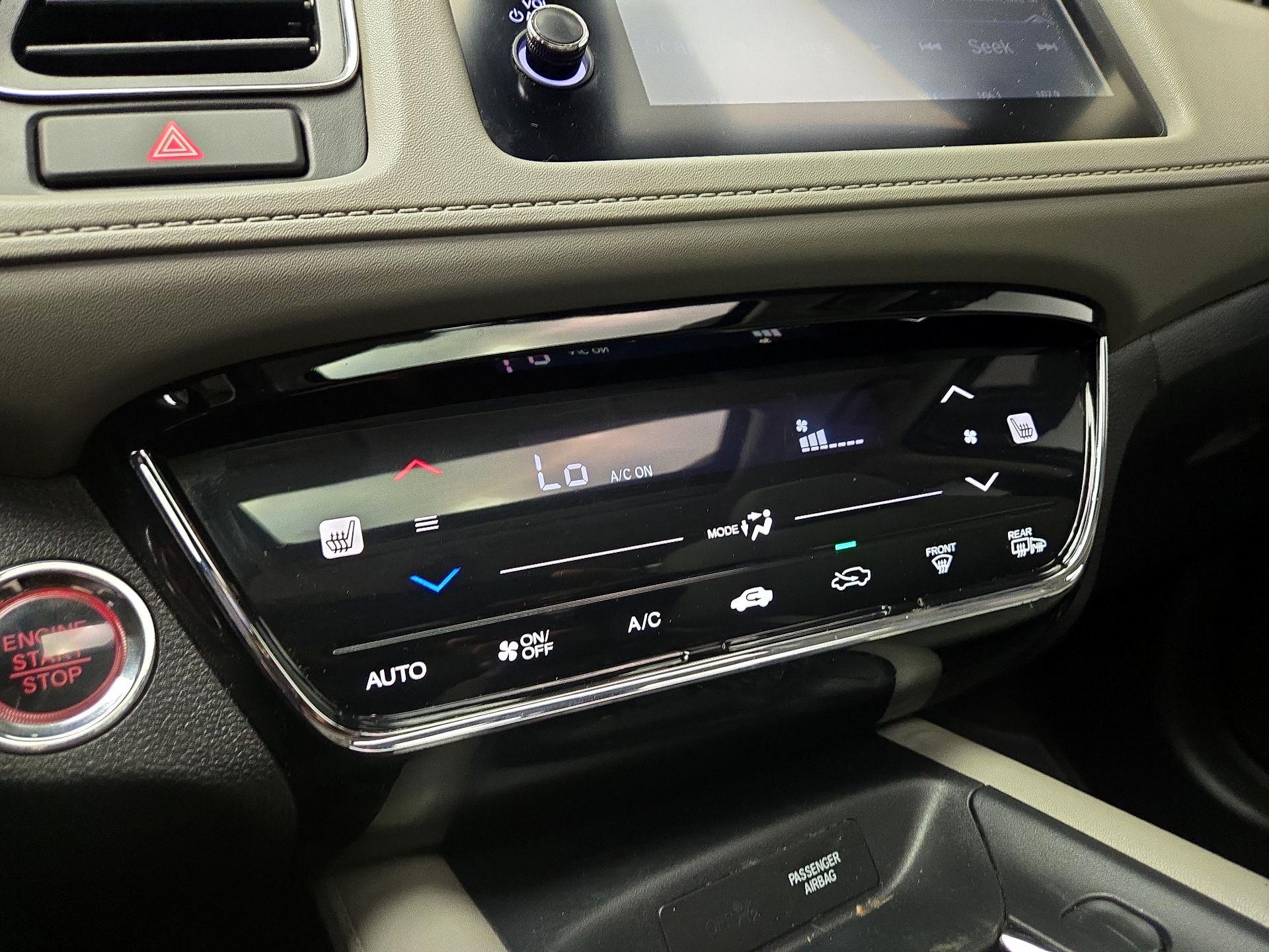 Thumbnail: 2019 Honda HR-V - 16