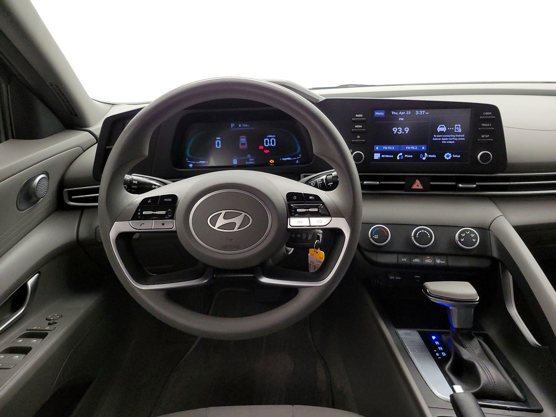Thumbnail: 2024 Hyundai Elantra - 10
