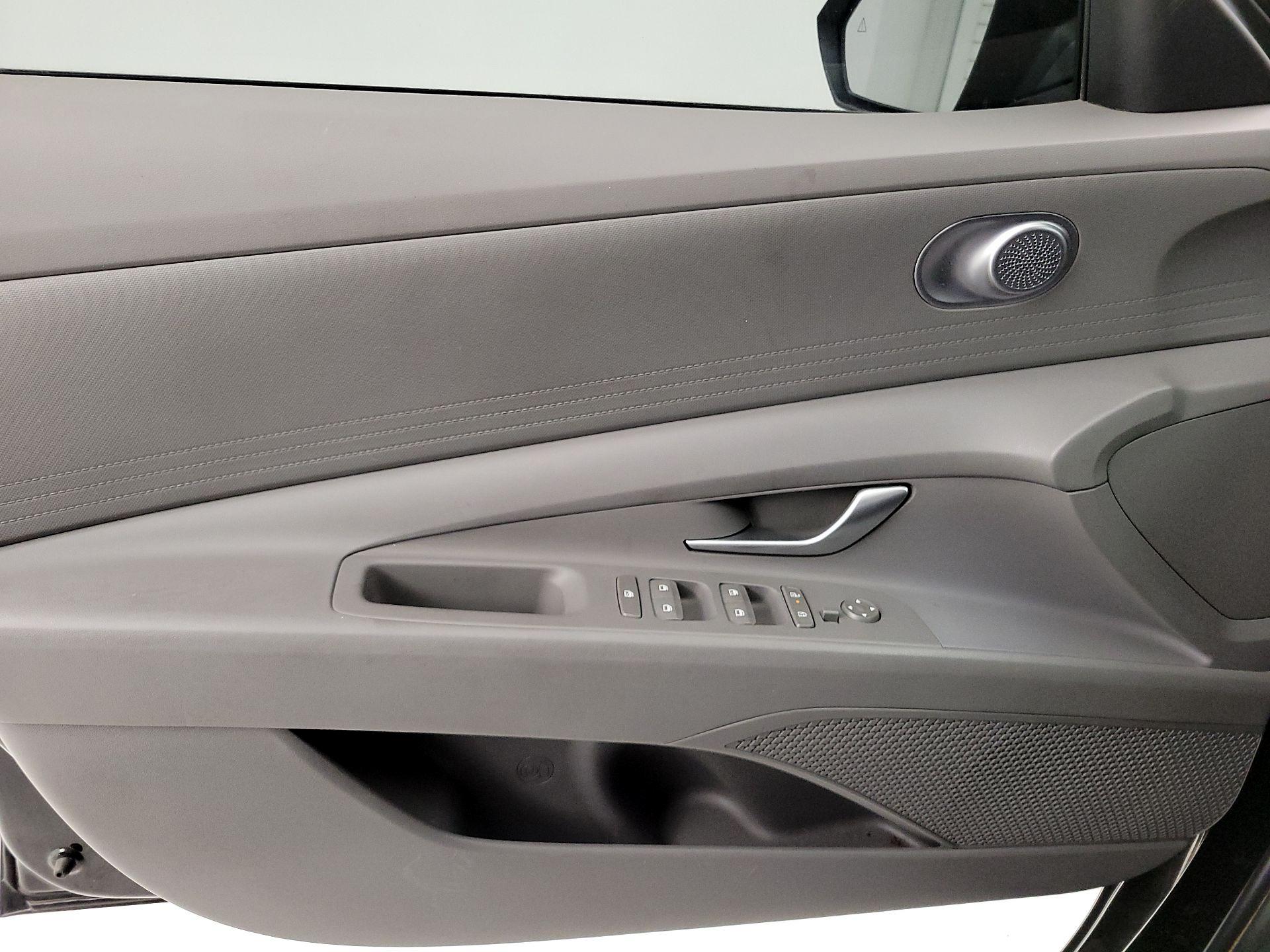 Thumbnail: 2024 Hyundai Elantra - 12