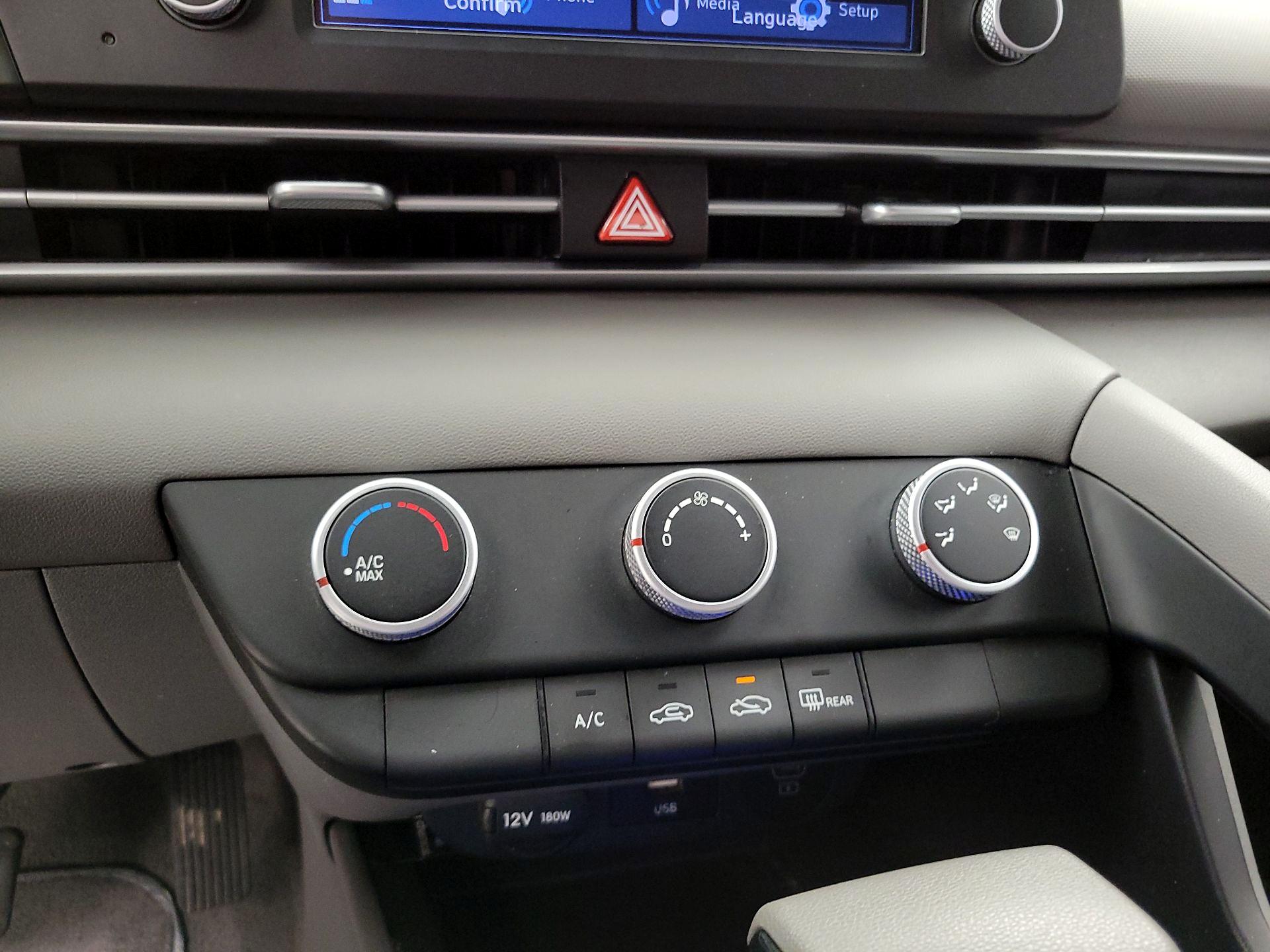 Thumbnail: 2024 Hyundai Elantra - 16