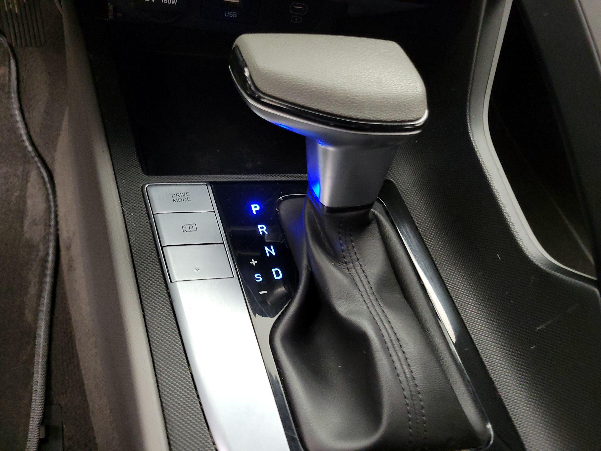 Thumbnail: 2024 Hyundai Elantra - 17