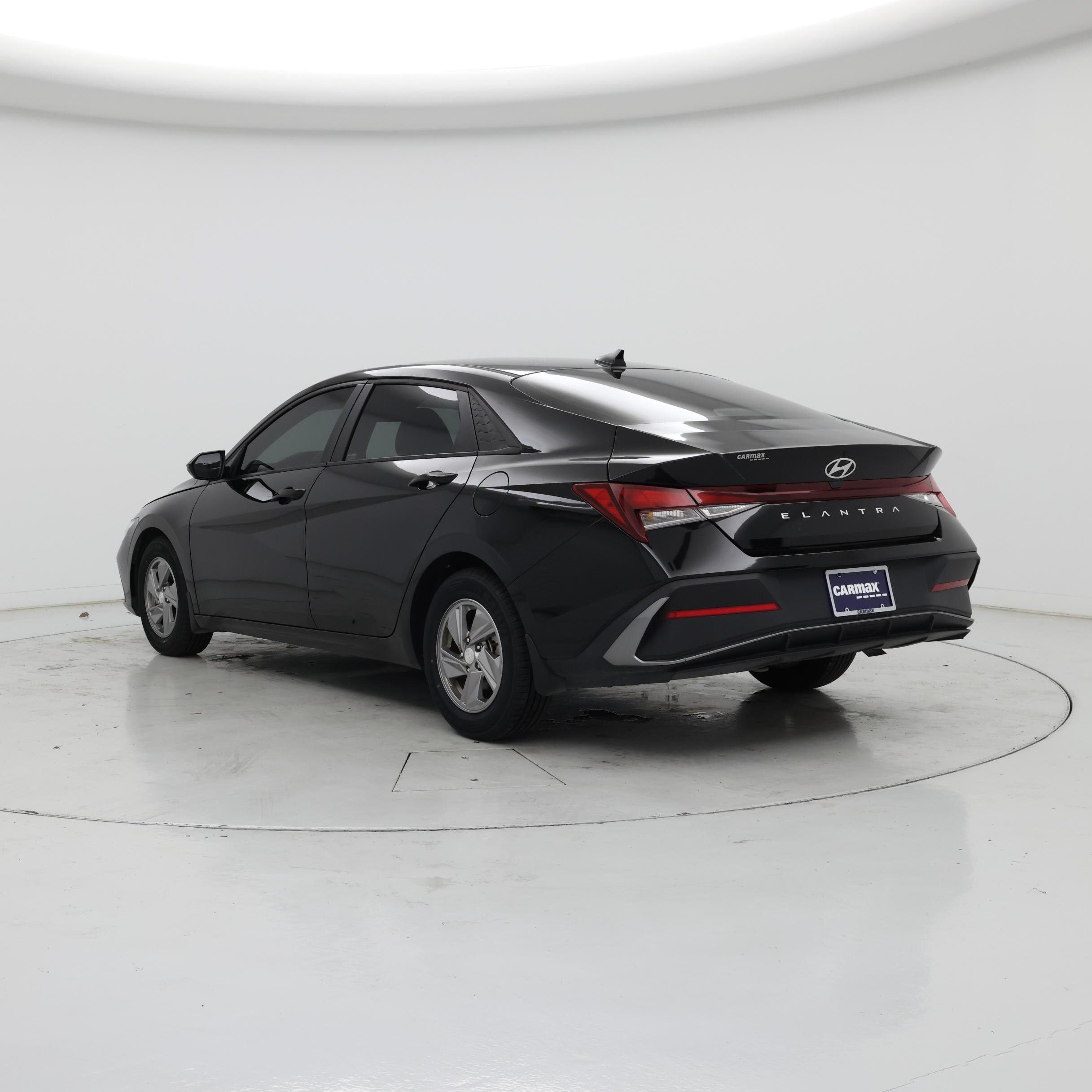 Thumbnail: 2024 Hyundai Elantra - 2