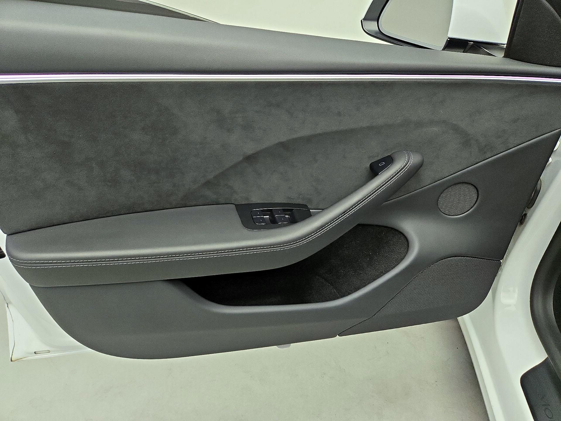 Thumbnail: 2025 Tesla Model 3 - 12