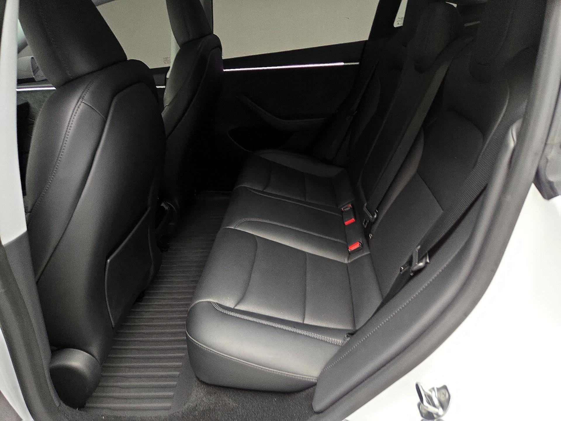 Thumbnail: 2025 Tesla Model 3 - 19