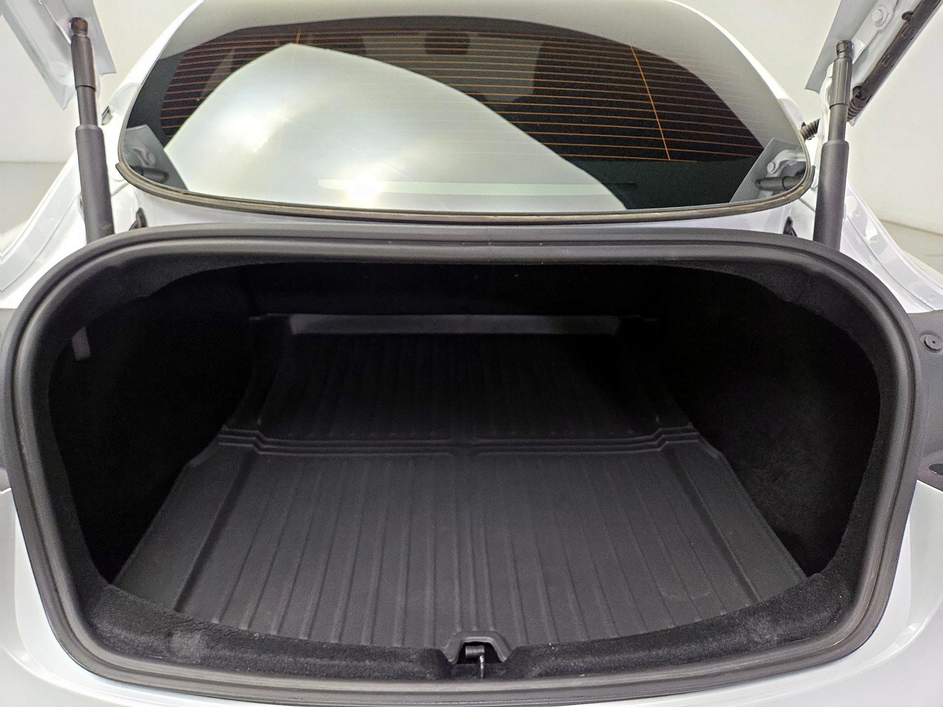 Thumbnail: 2025 Tesla Model 3 - 20