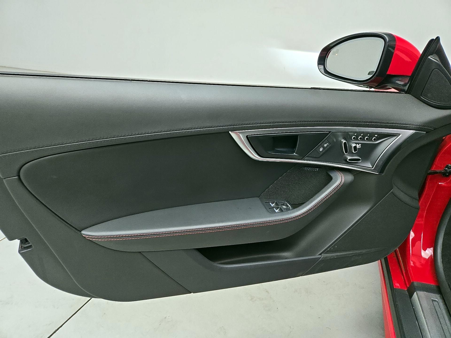 Thumbnail: 2018 Jaguar F-Type - 12