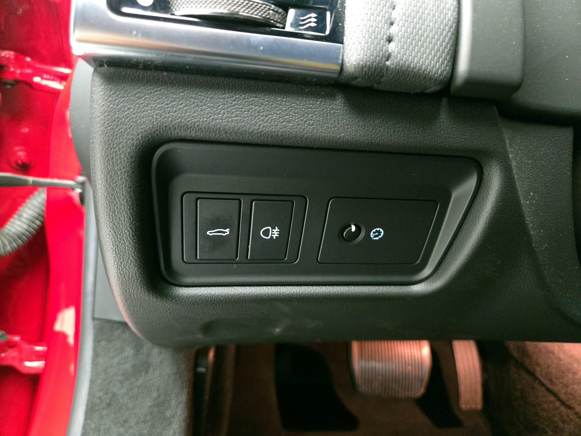 Thumbnail: 2018 Jaguar F-Type - 13