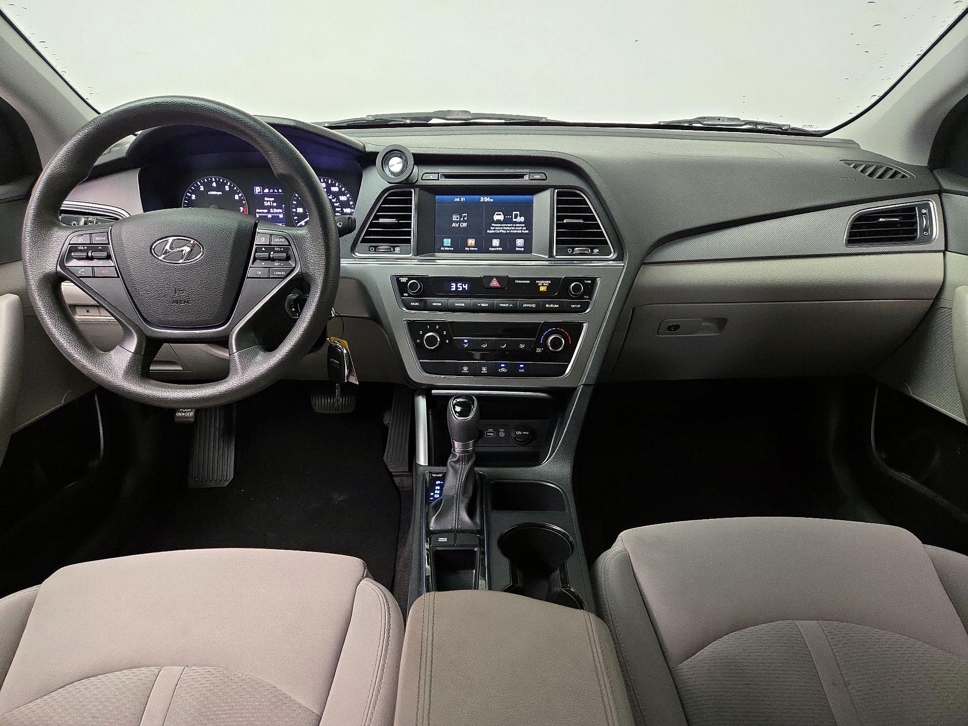 Thumbnail: 2016 Hyundai Sonata - 9