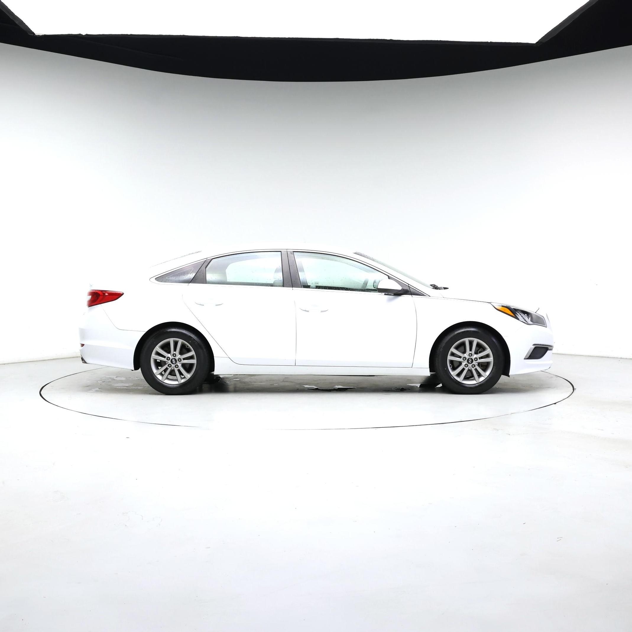 Thumbnail: 2016 Hyundai Sonata - 7