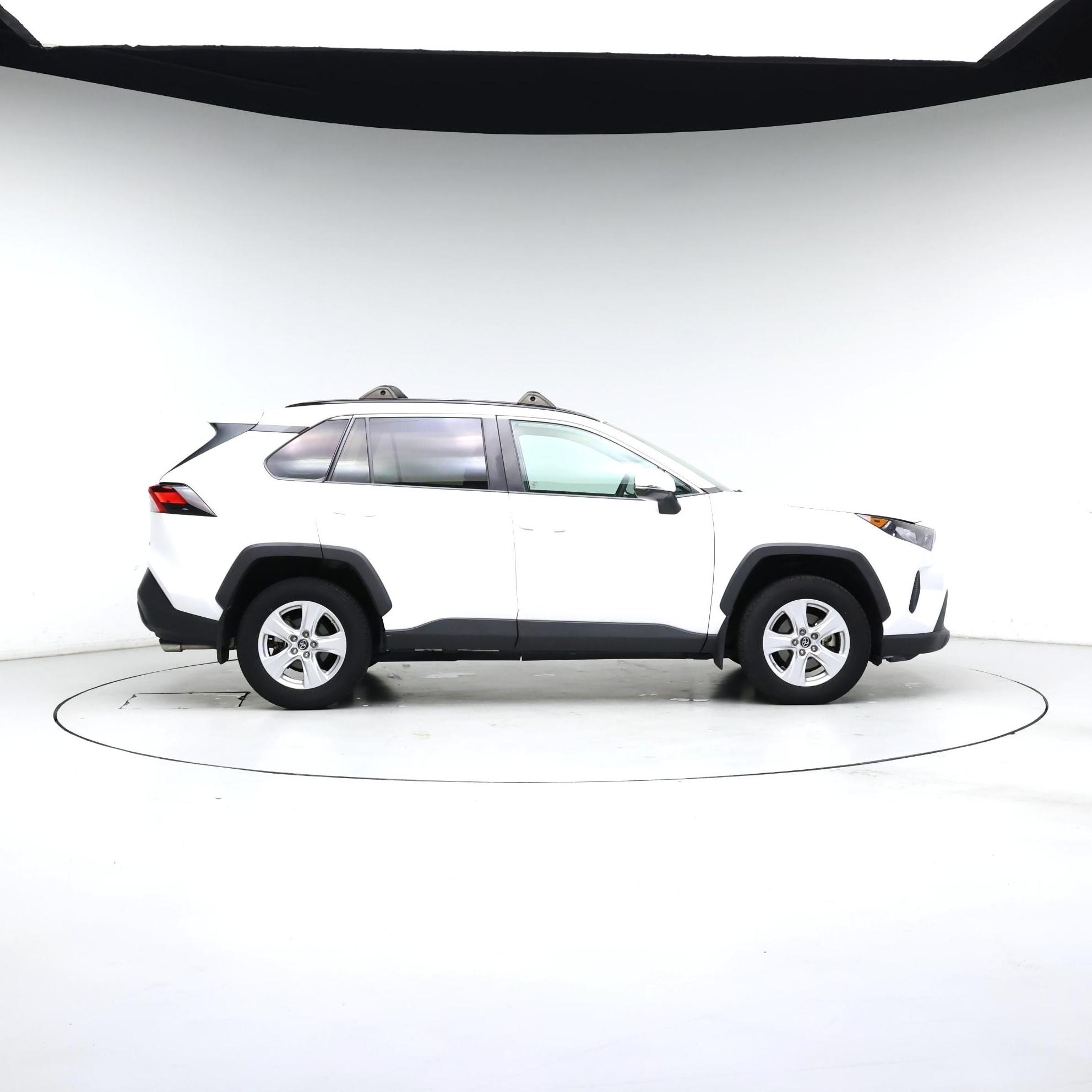 Thumbnail: 2020 Toyota RAV4 - 7