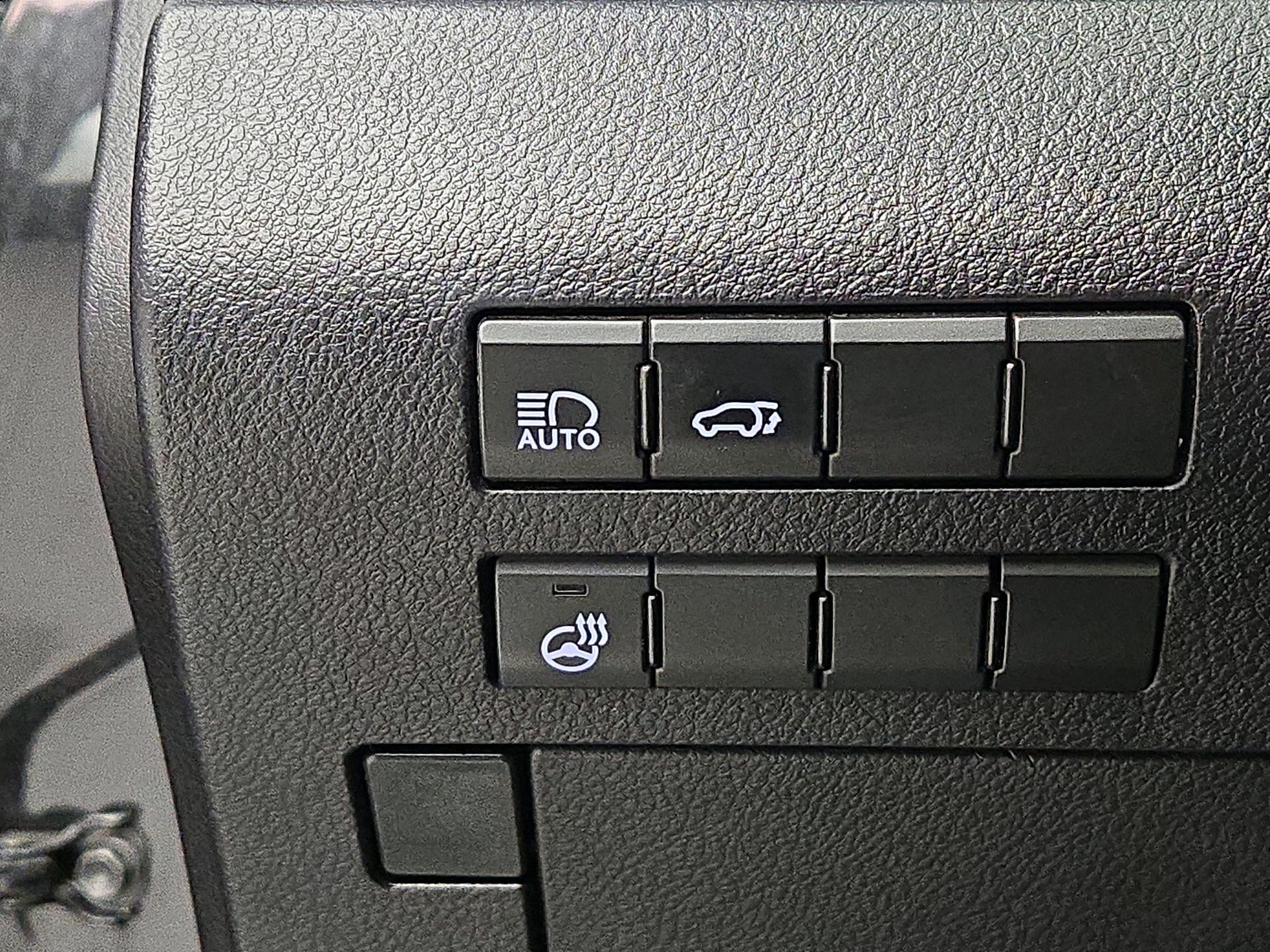 Thumbnail: 2018 Lexus RX - 13